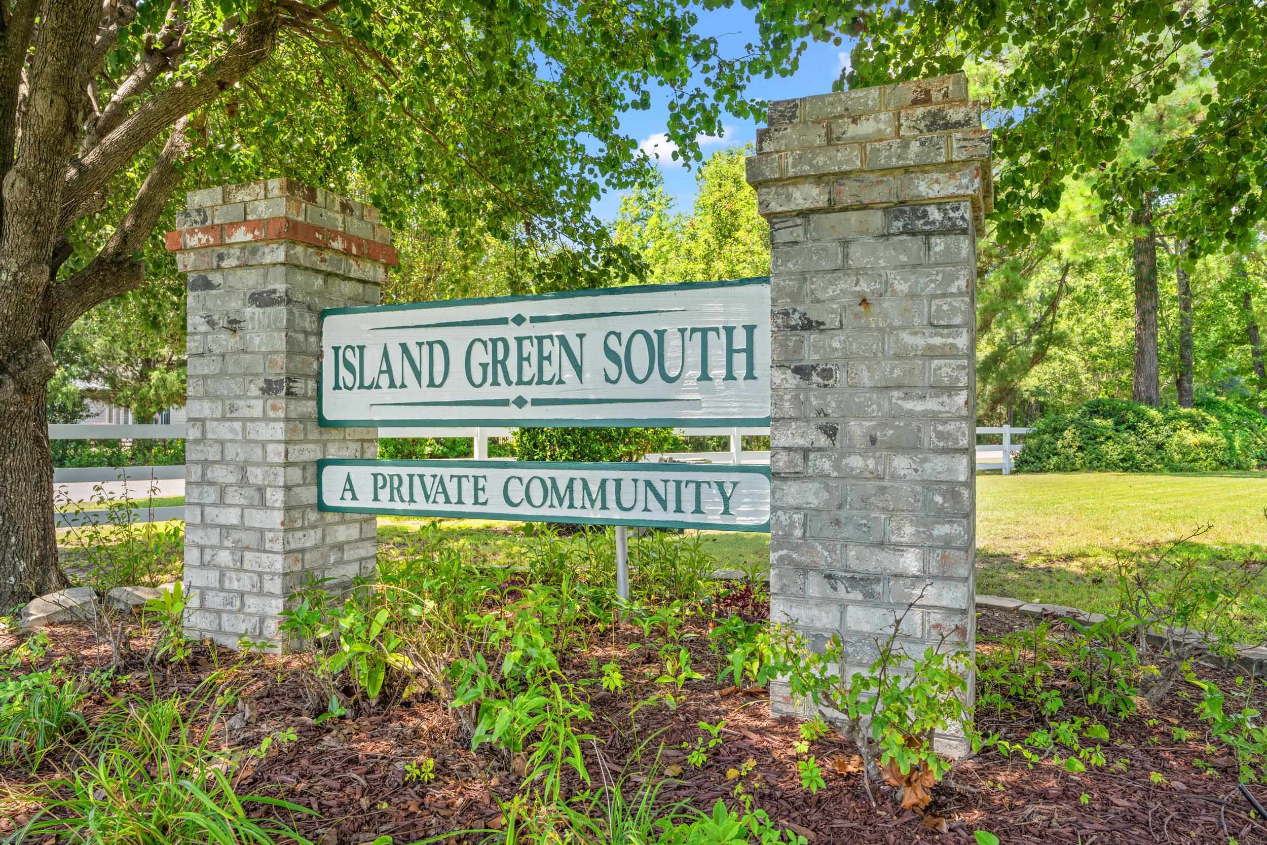 105 Saint Andrews Ct.