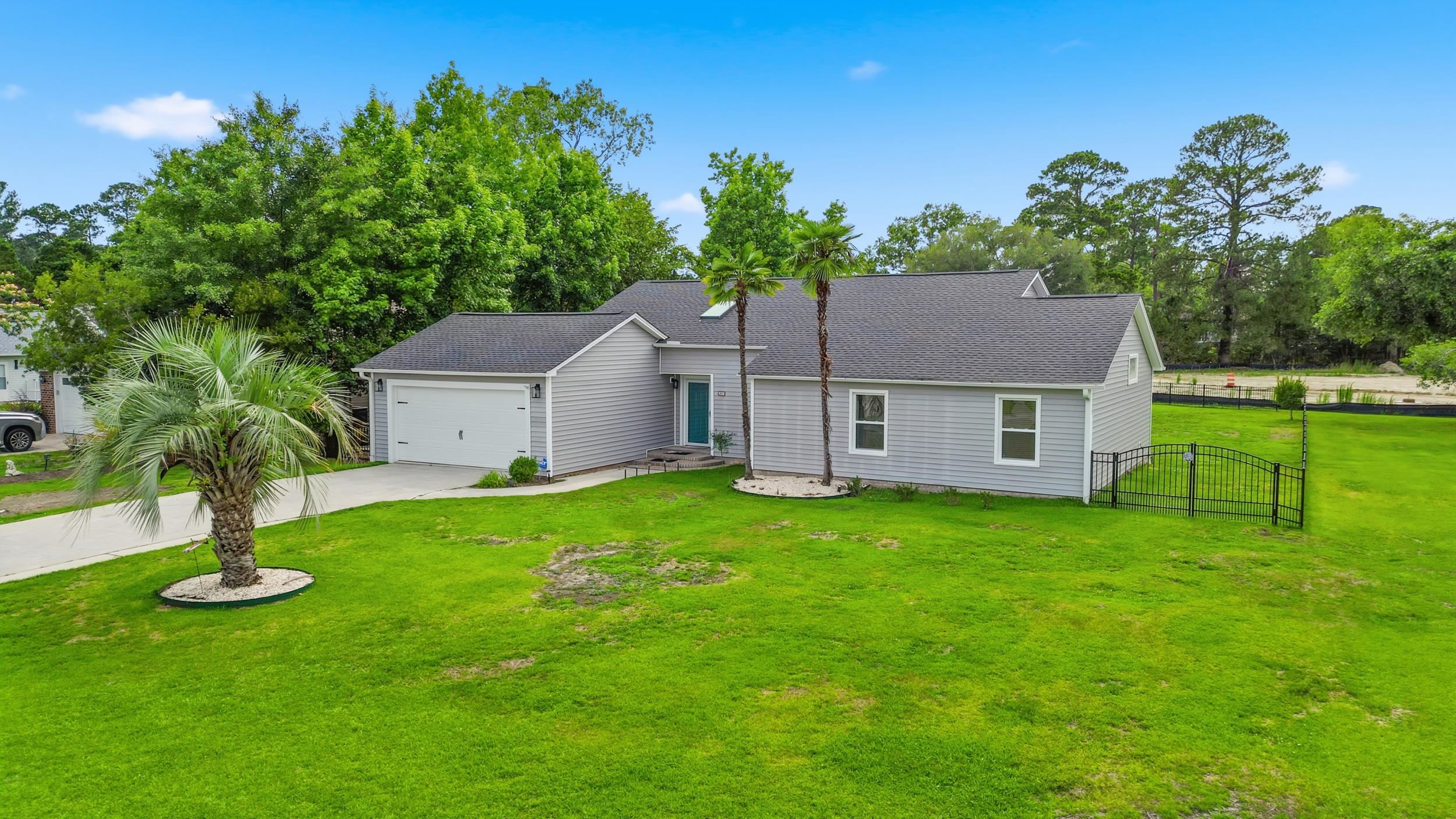 105 Saint Andrews Ct.