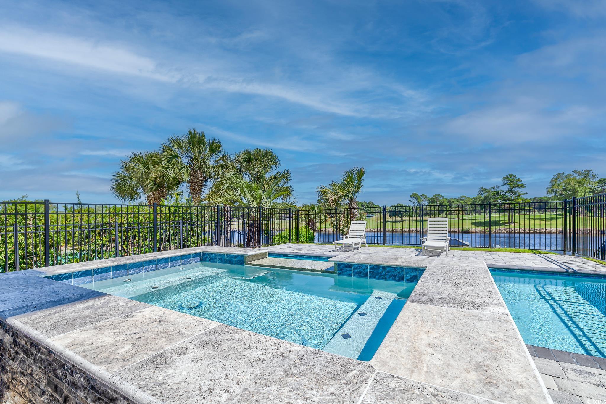 424 West Palms Dr.