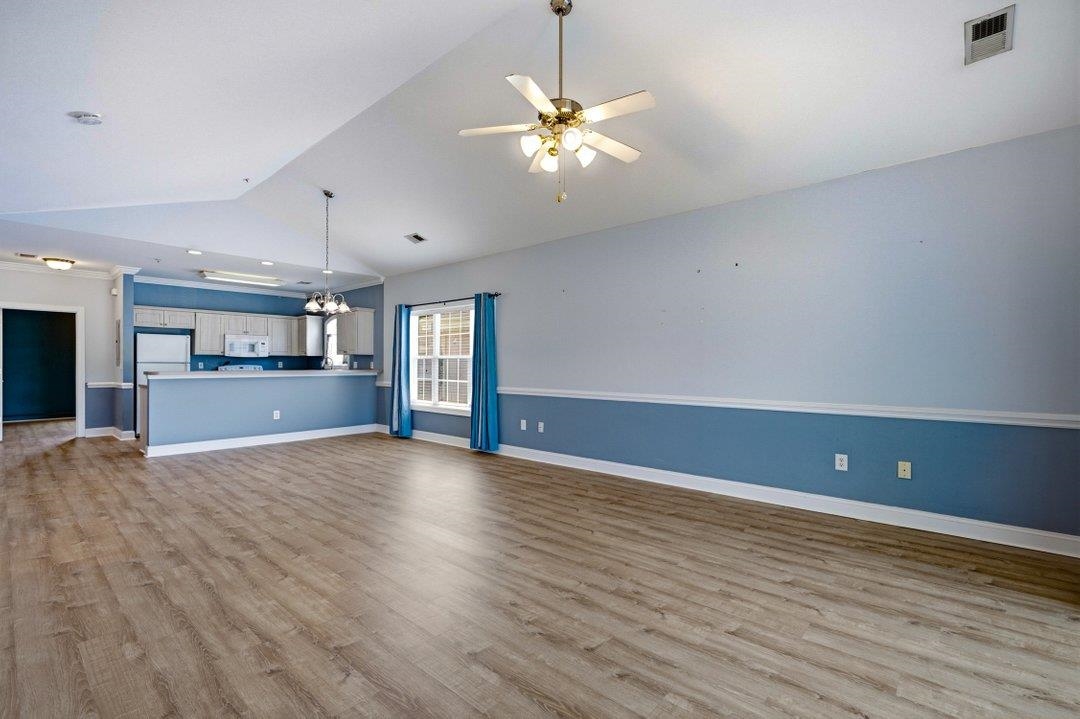 4140 Hibiscus Dr. 301