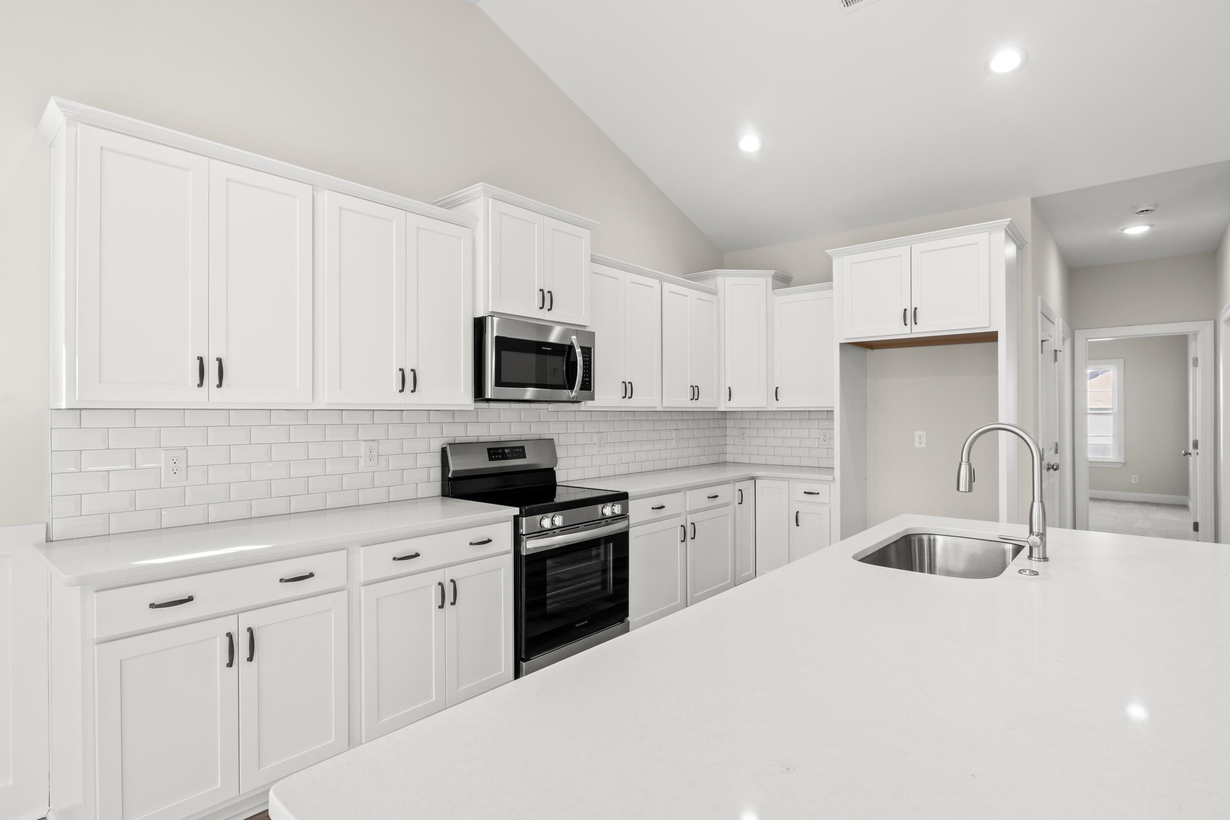 5008 Shore Breeze Dr.