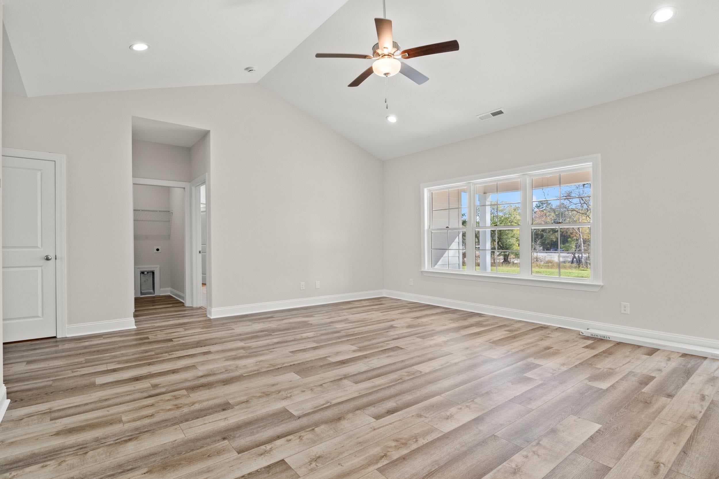 5008 Shore Breeze Dr.