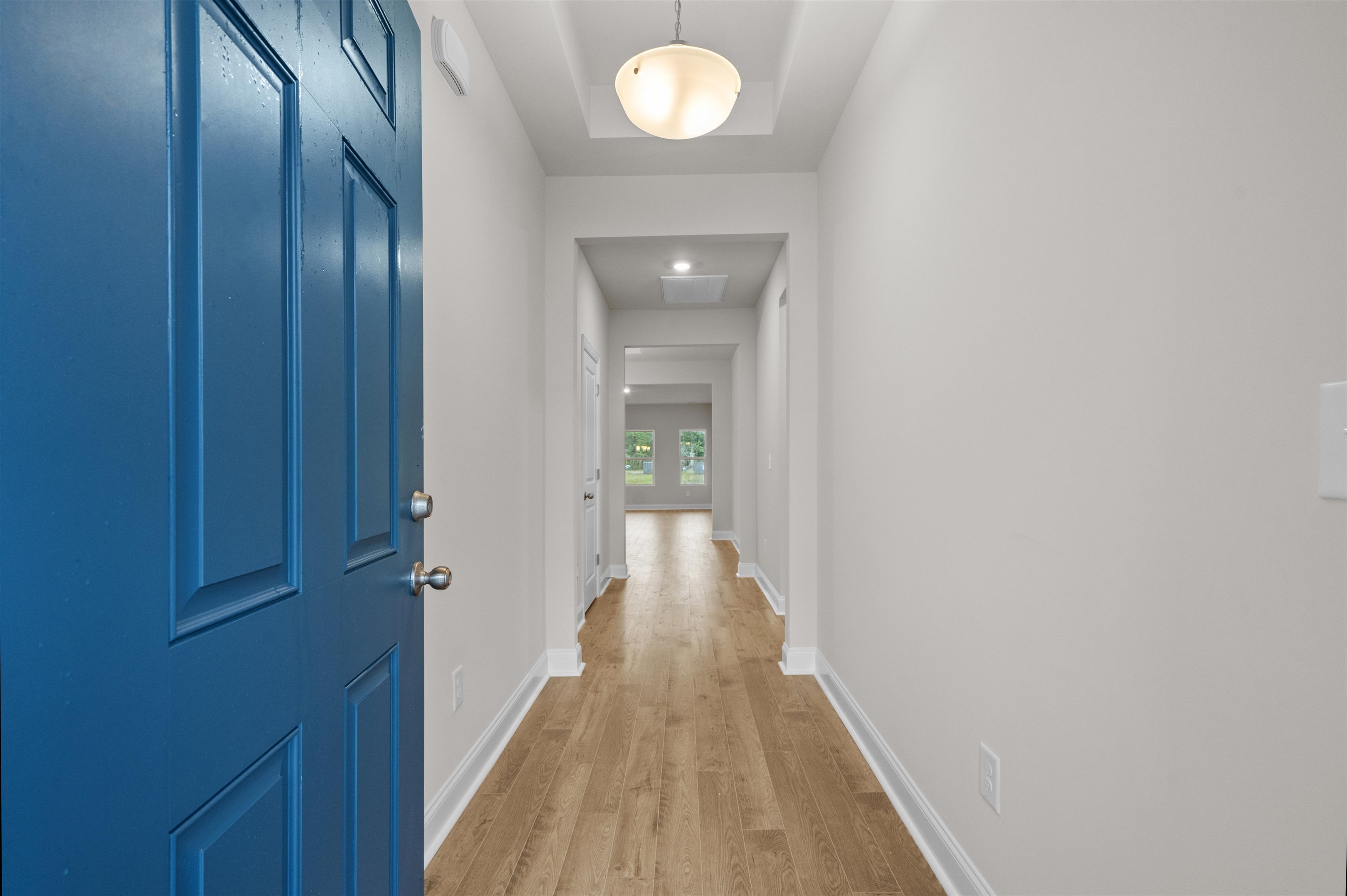 1124 NW Forest Bend Dr NW