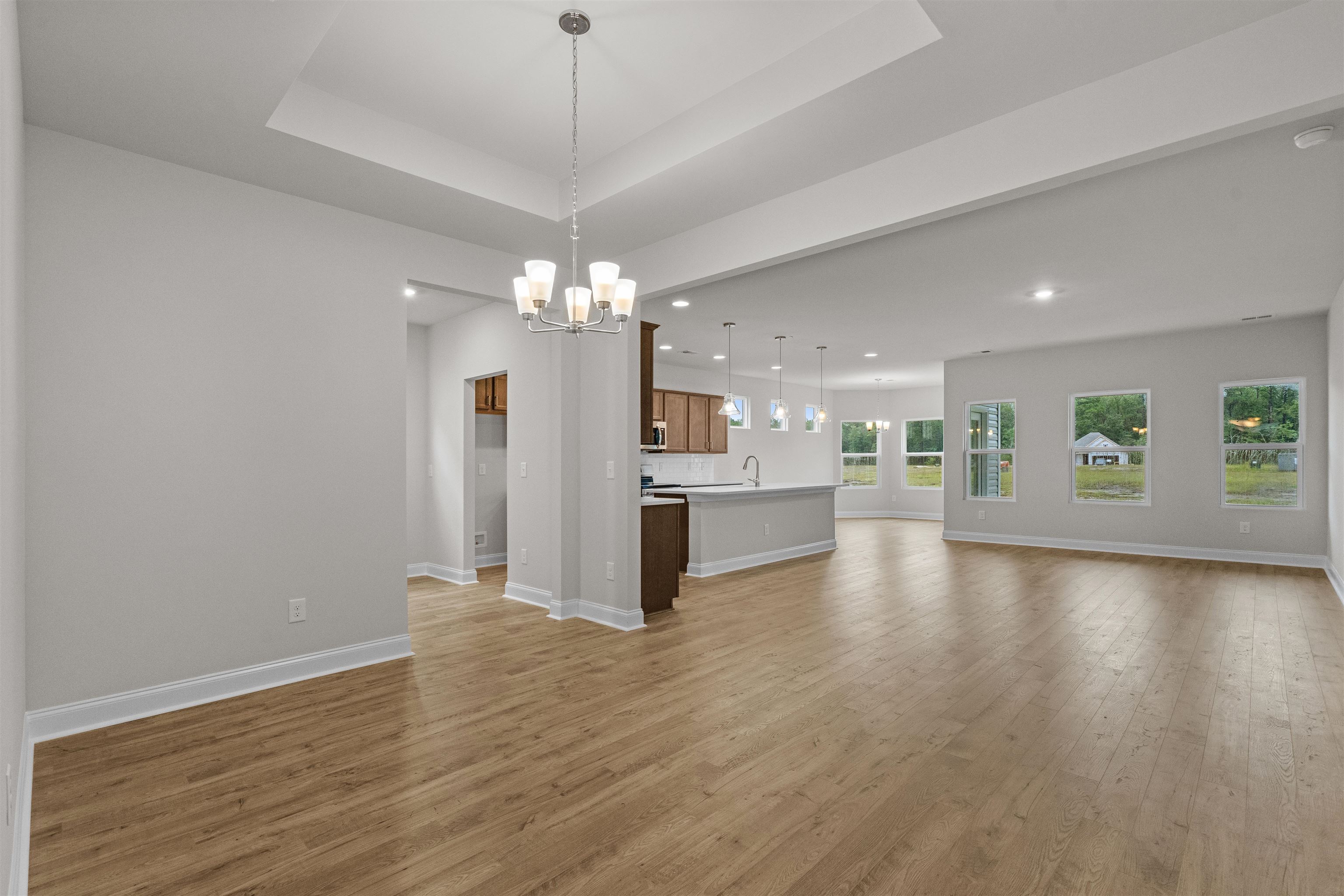 1124 NW Forest Bend Dr NW