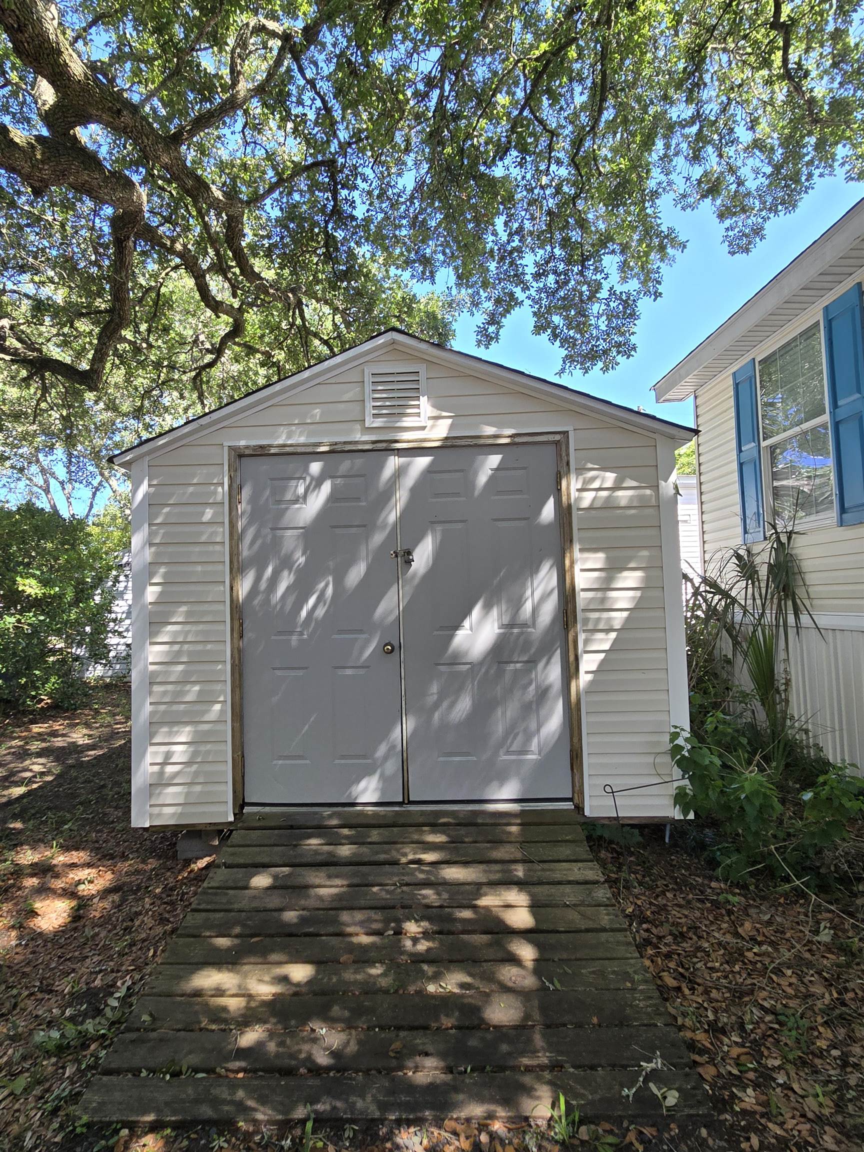 337 Clam Shell Circle