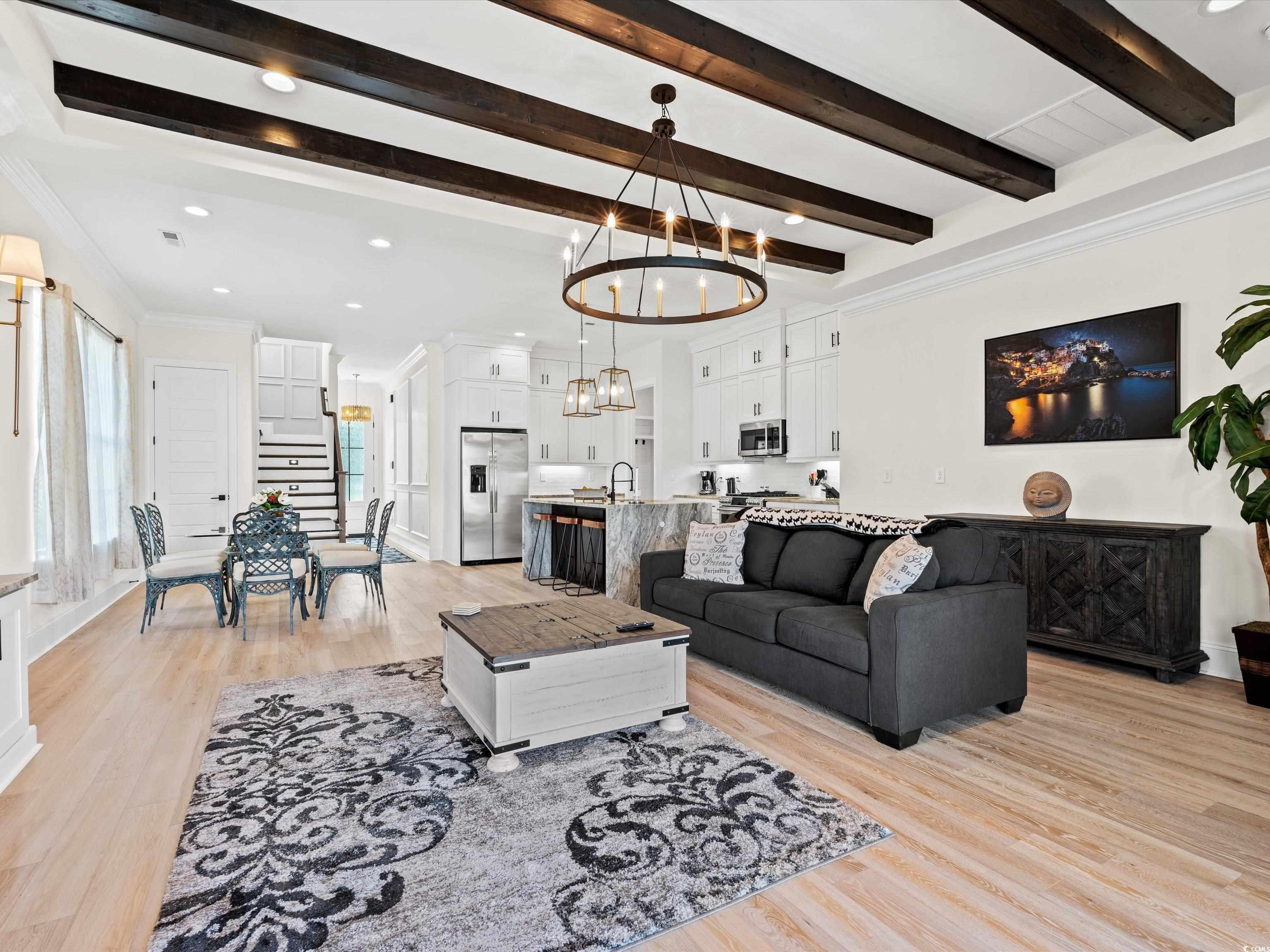 6723 Ocean Breeze Loop