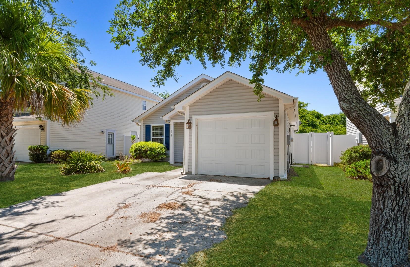 833 Silvercrest Dr.