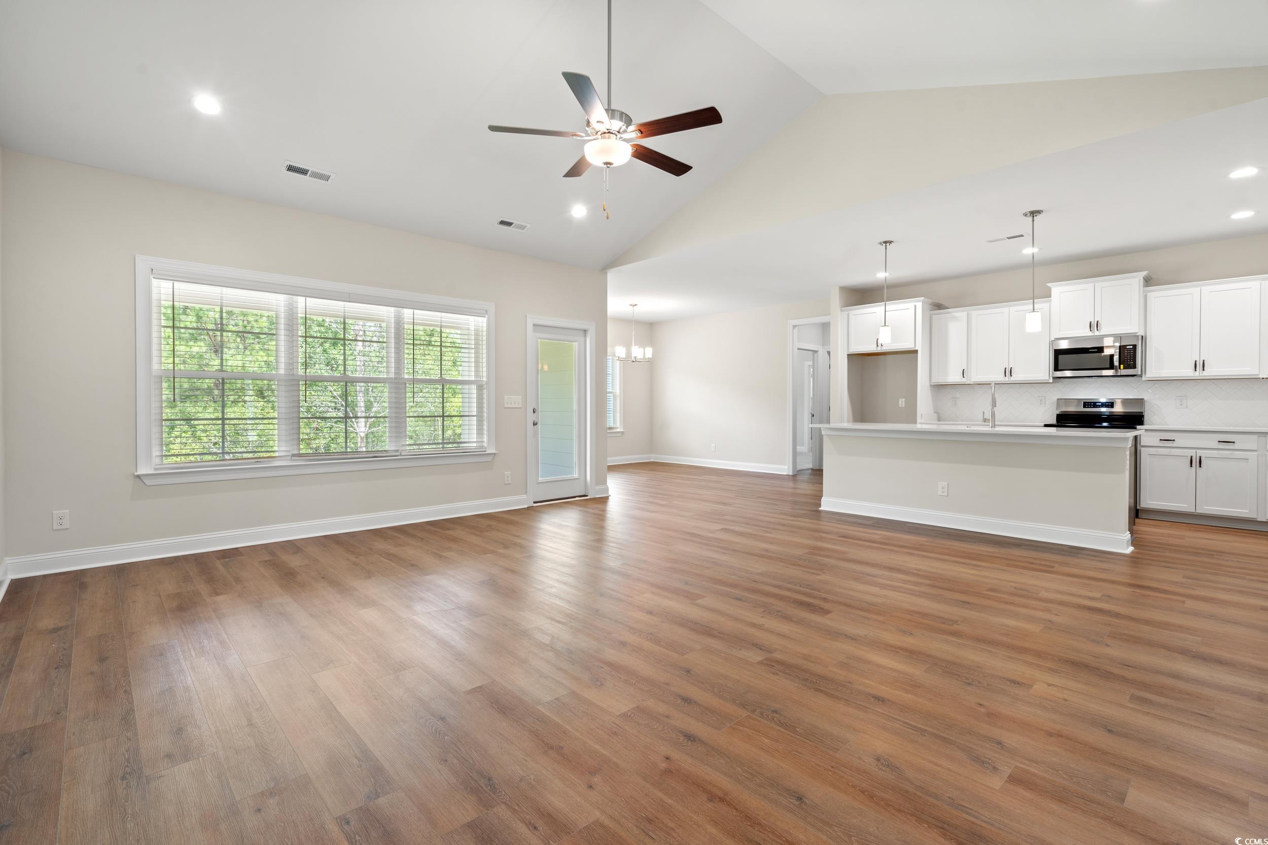 5004 Shore Breeze Dr.