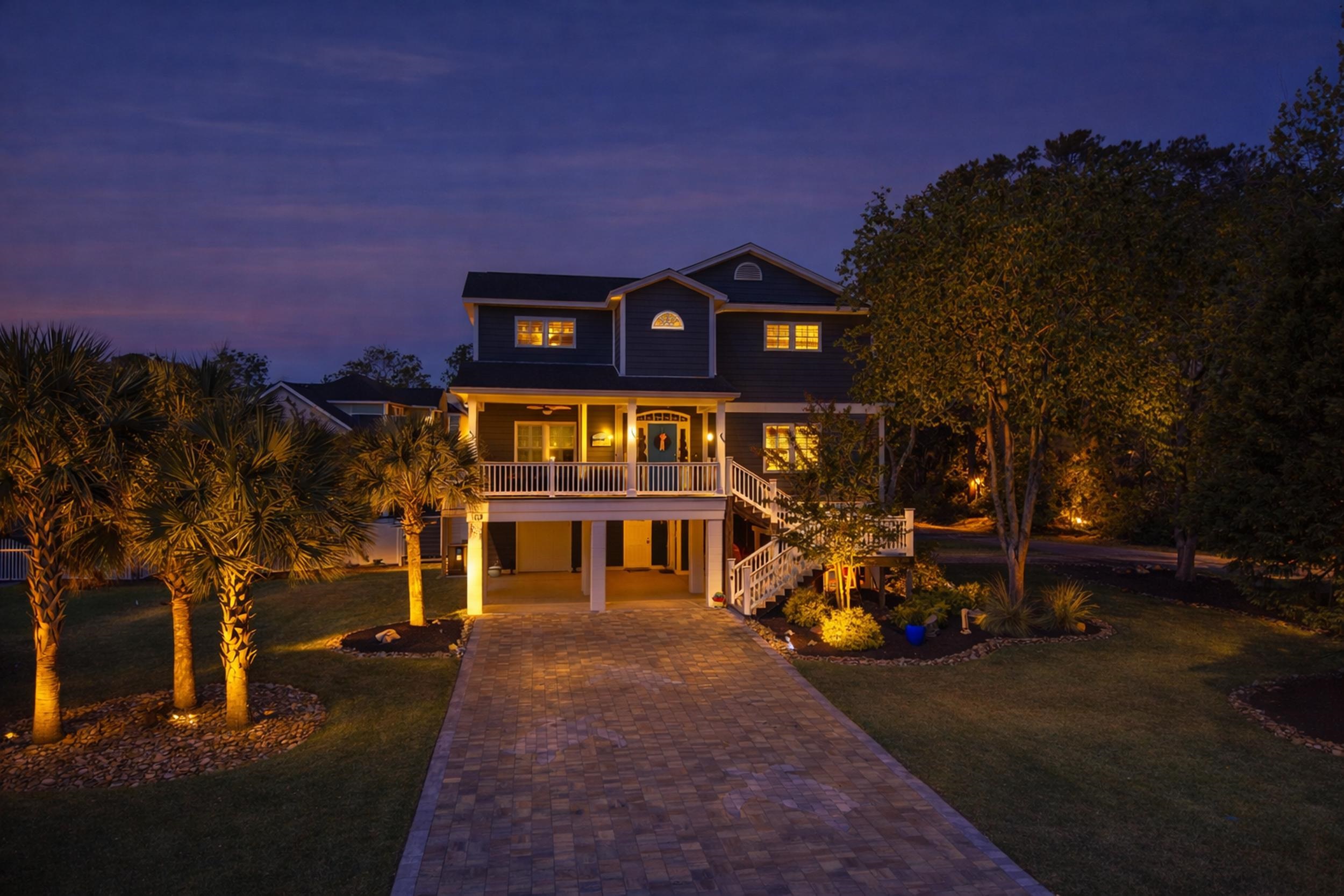 318 N Oak Dr.