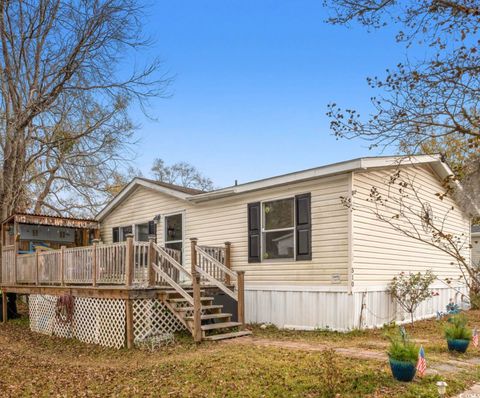 510 Folly Estates Dr. Myrtle Beach SC 29588