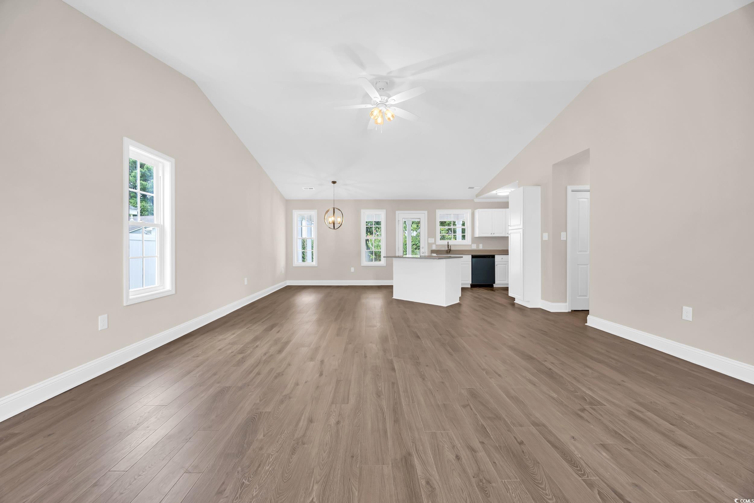 9655 Kings Grant Dr.