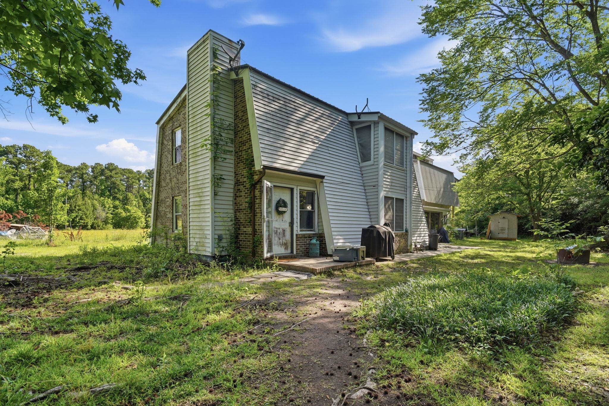 4860 Elm Rd.