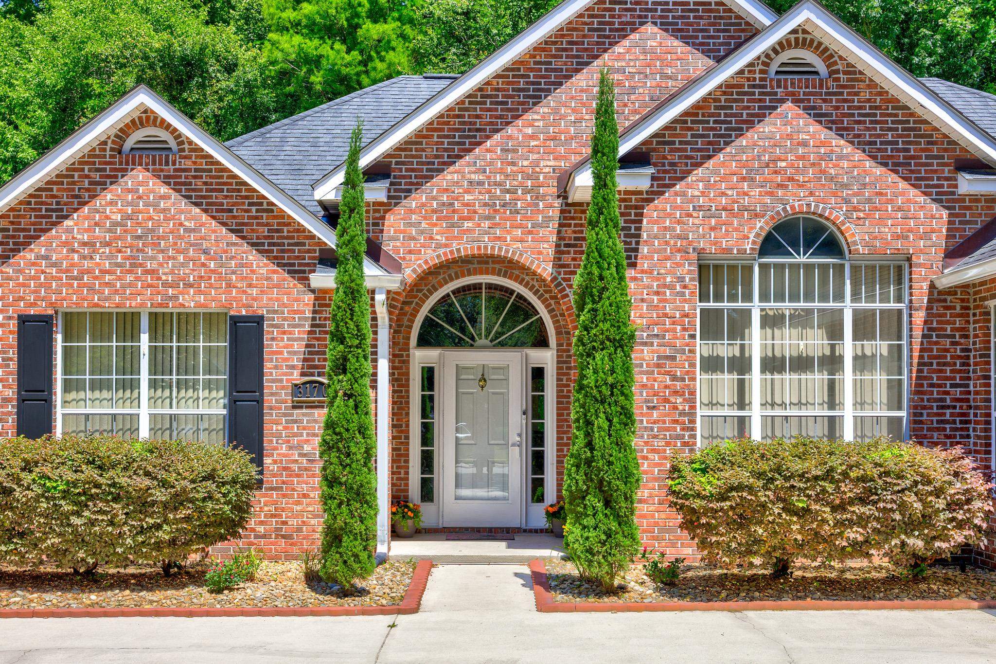 3170 Hermitage Dr.