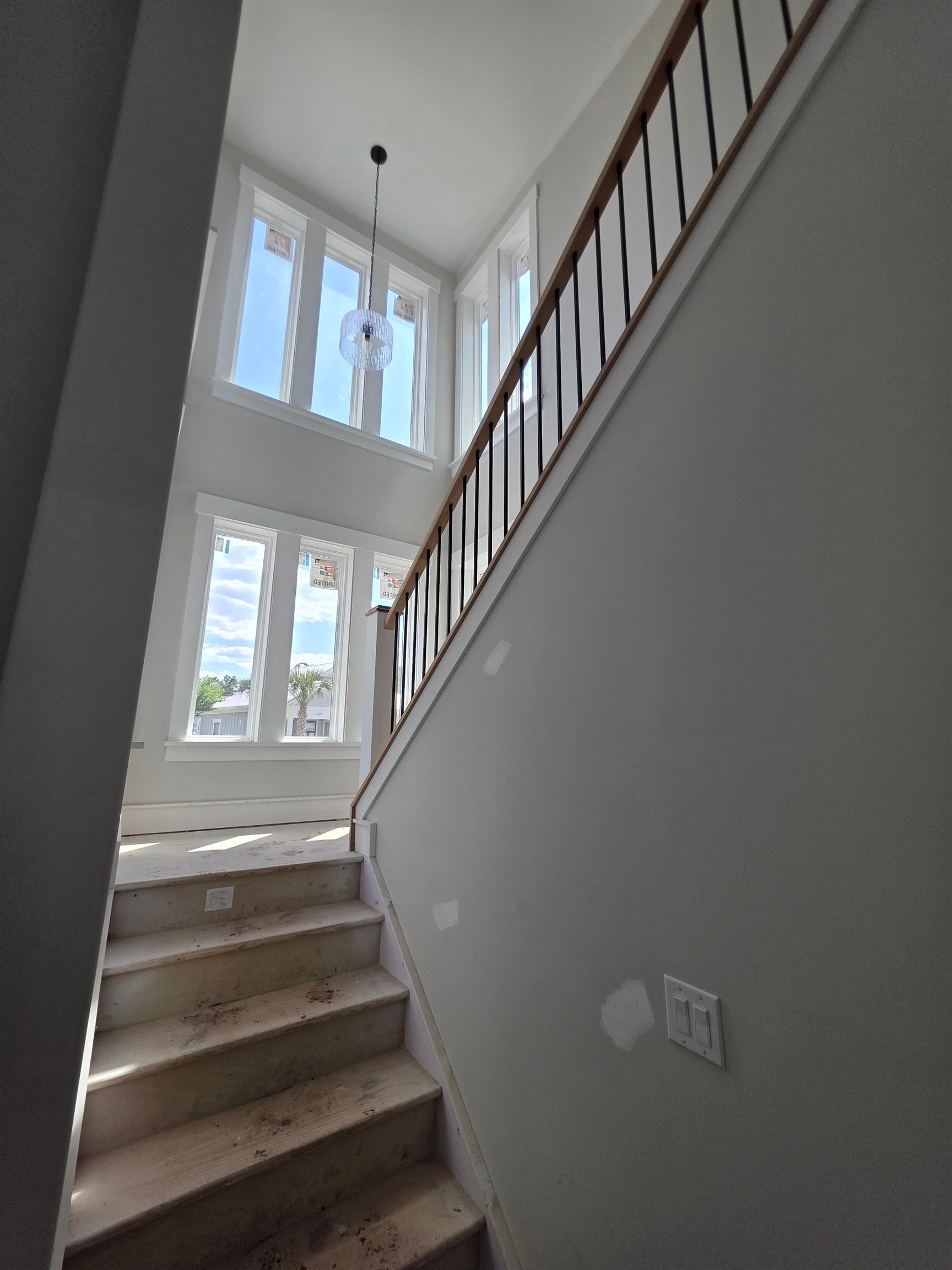 2096 Manor Parc Dr