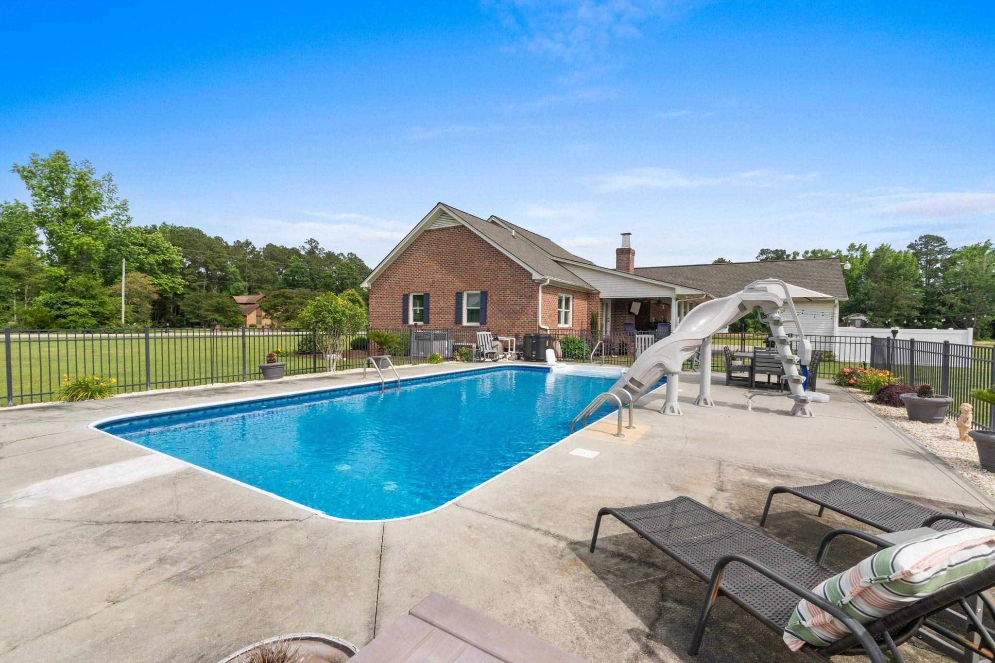 4698 Myrtle West Dr.