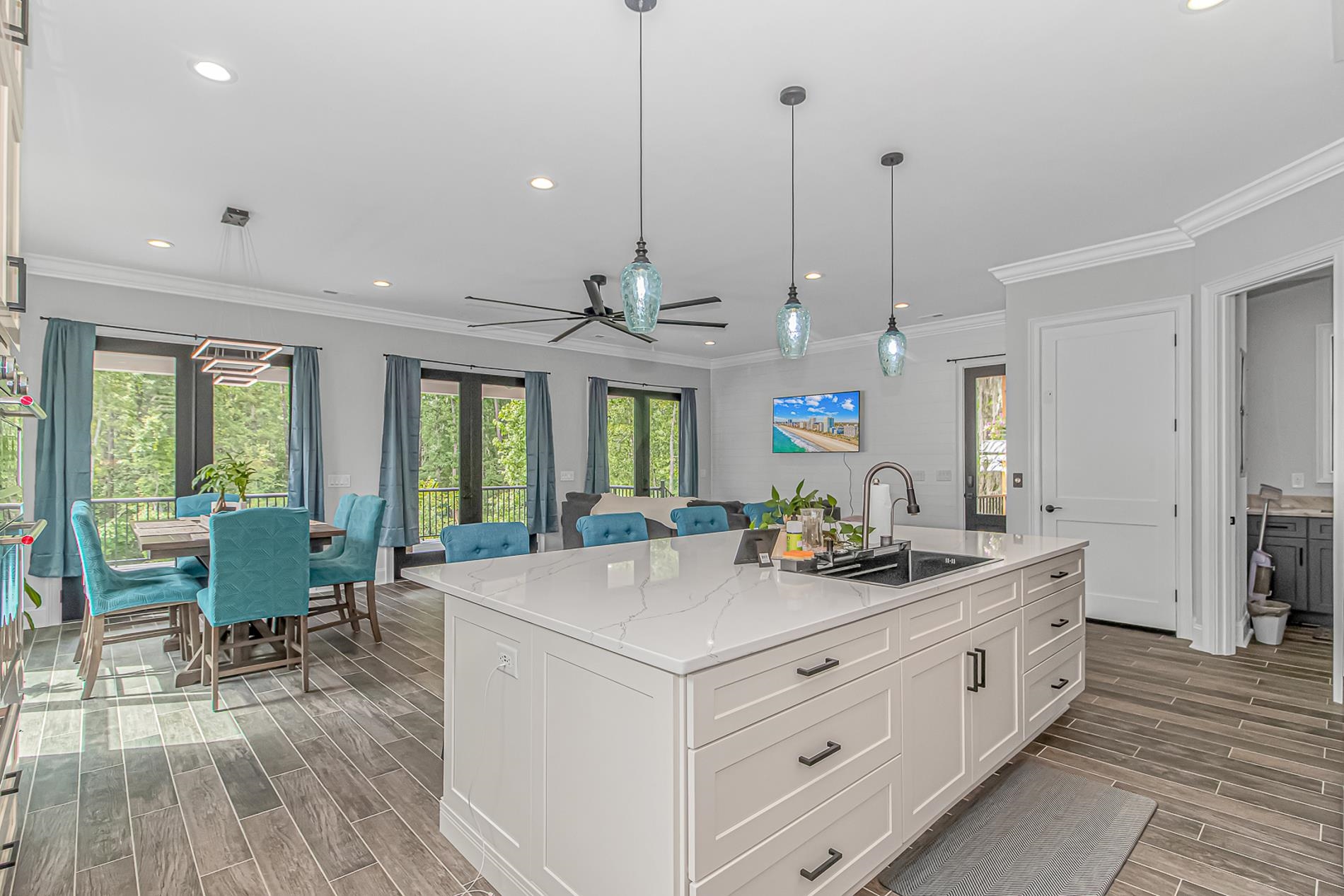 5854 Creekside Dr.