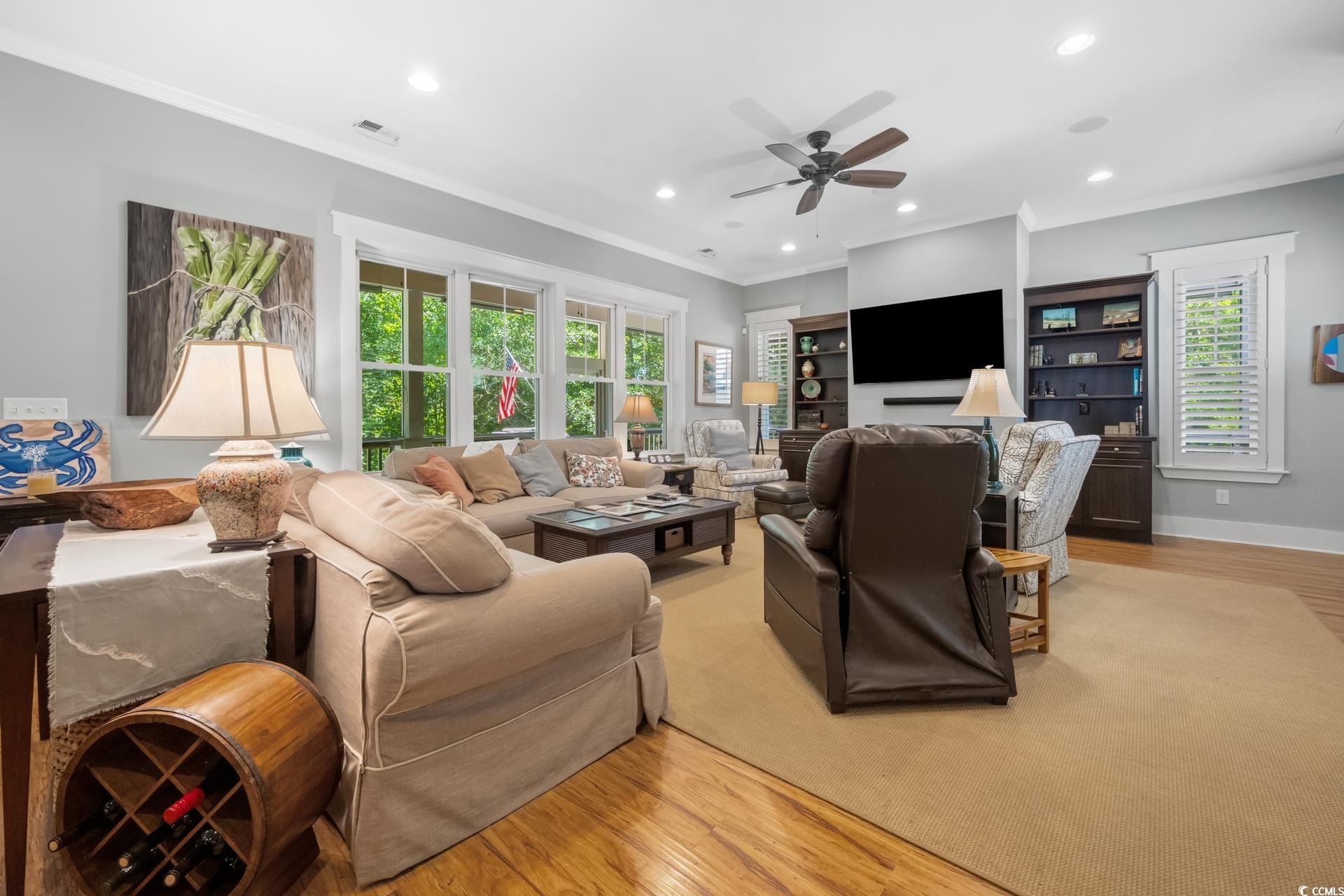 77 Streater Ln.