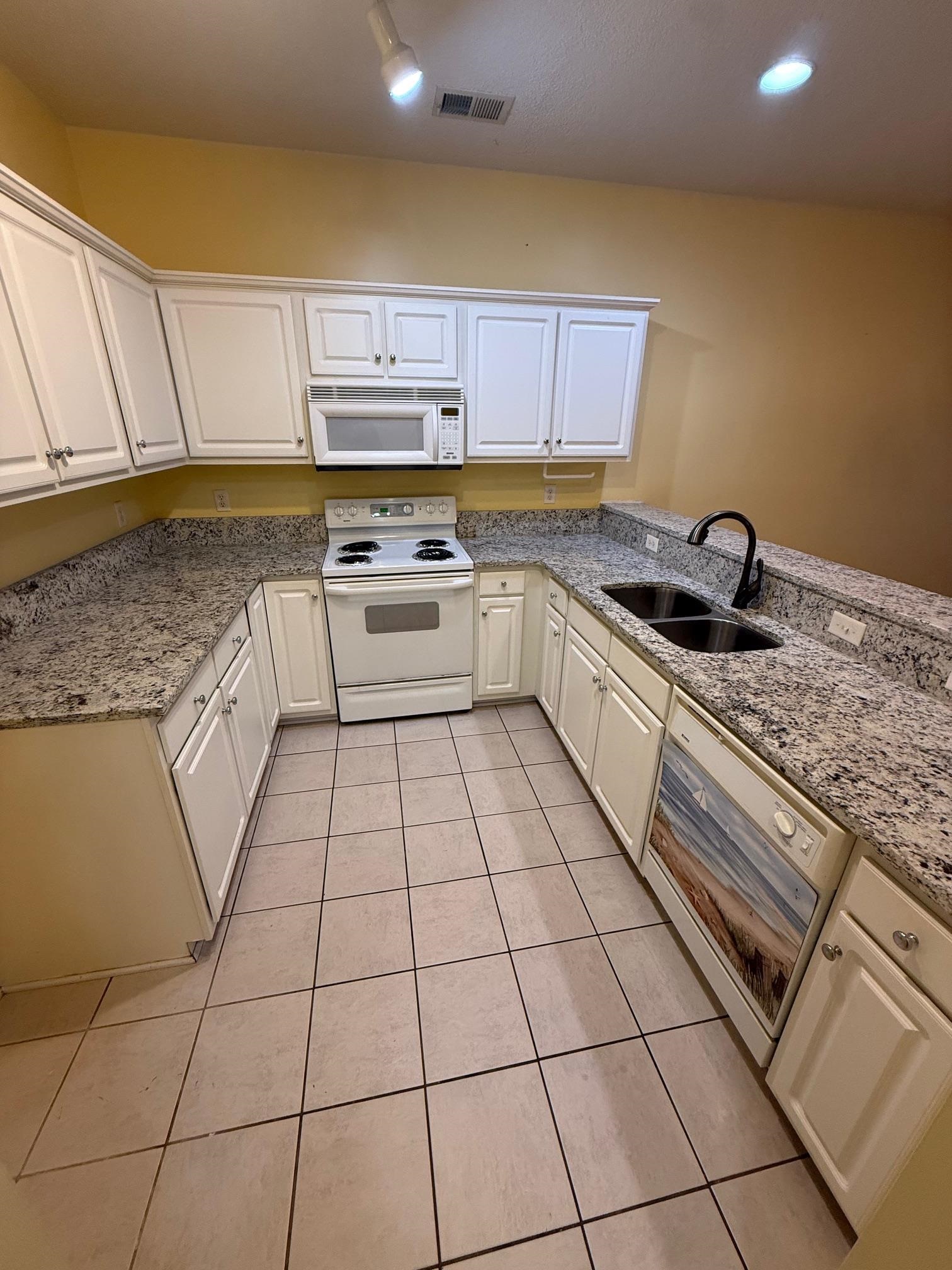 1058 Sea Mountain Hwy. 4-102