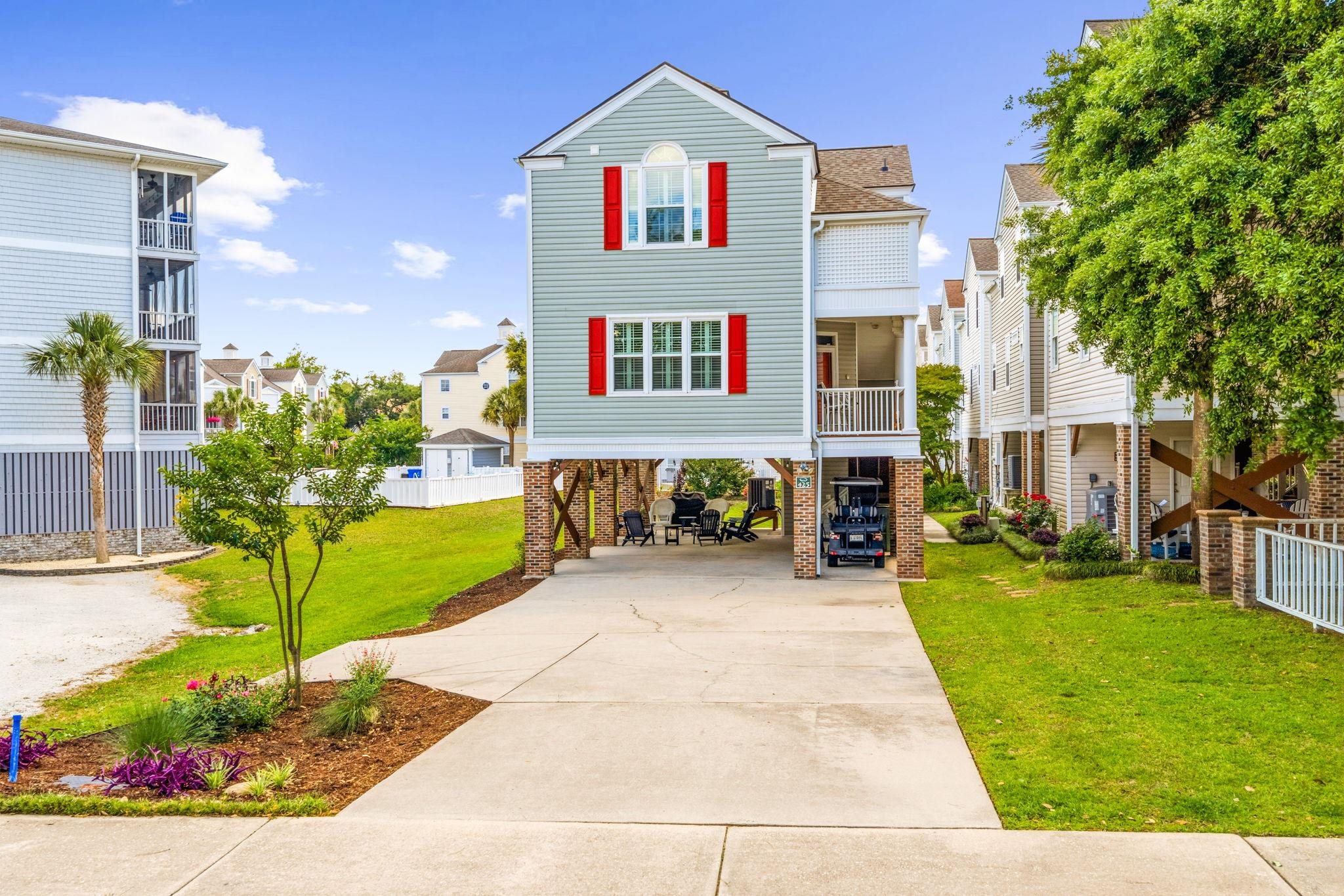 425 Surfside Dr.