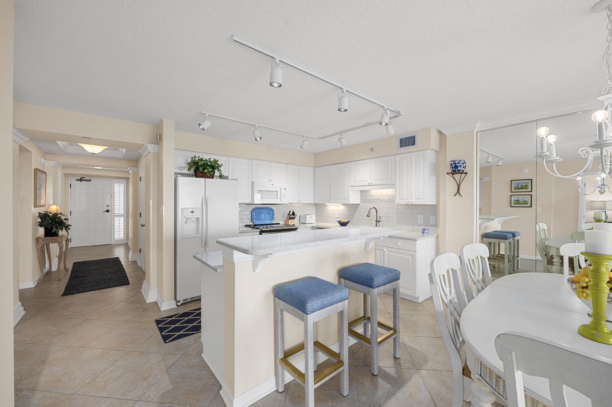 669 Retreat Beach Circle