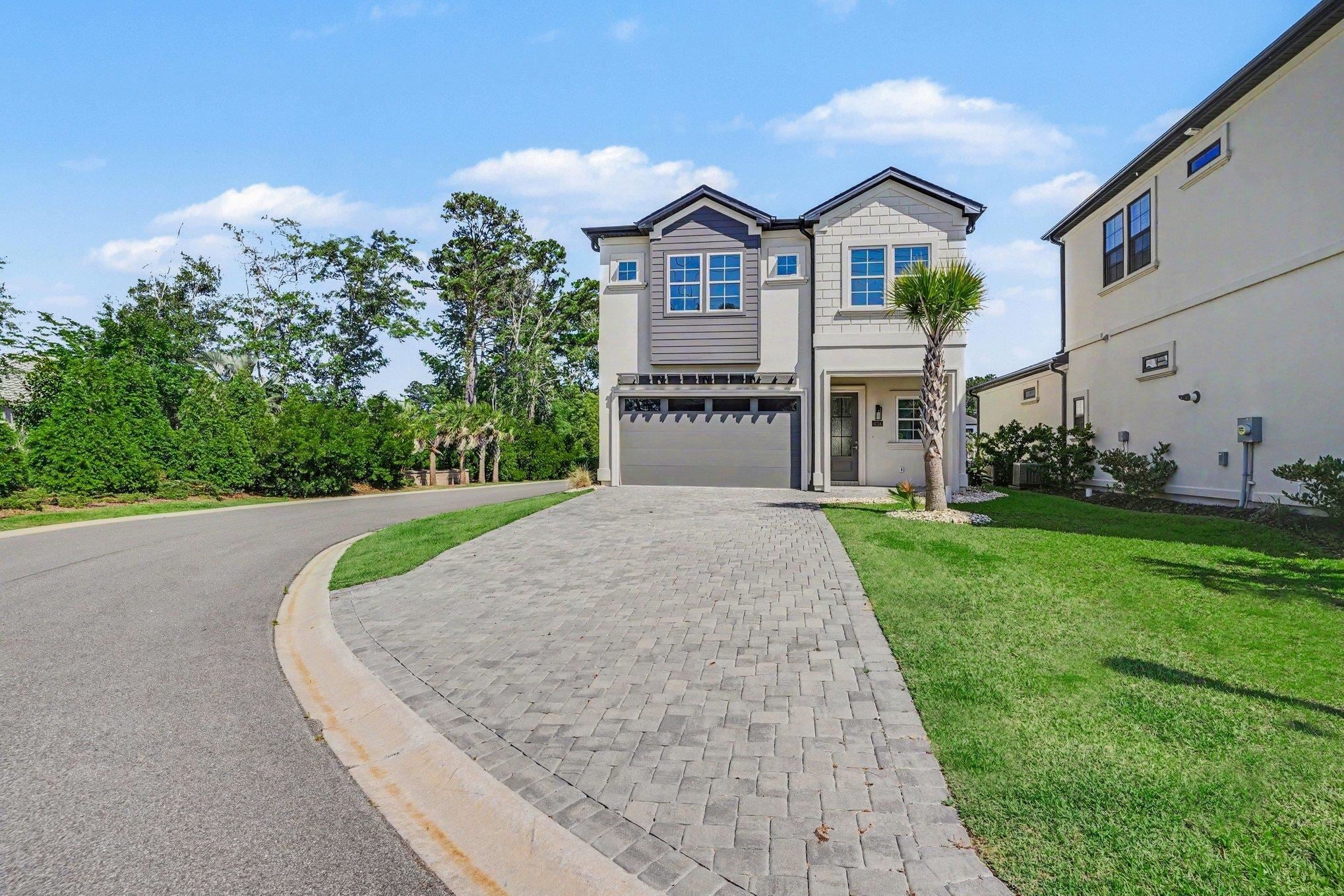 6774 Ocean Breeze Loop