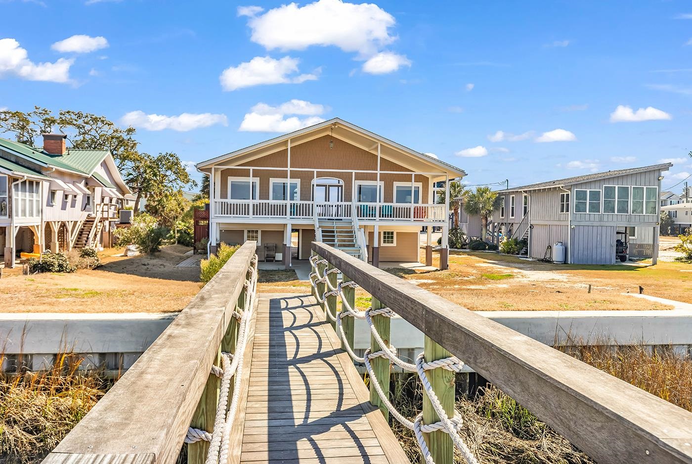 664 S Dogwood Dr.