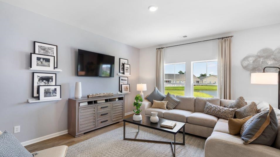 1039 Harbor Dr.