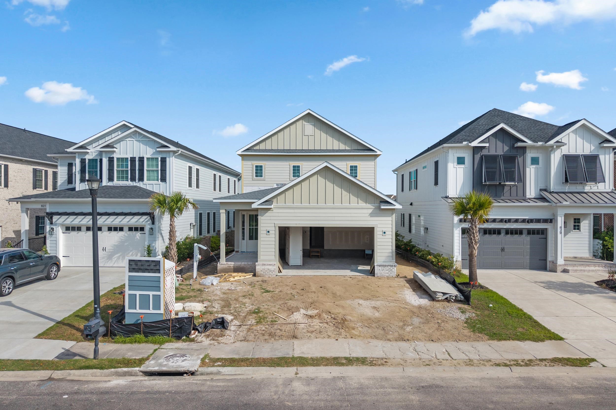 825 Crystal Water Way