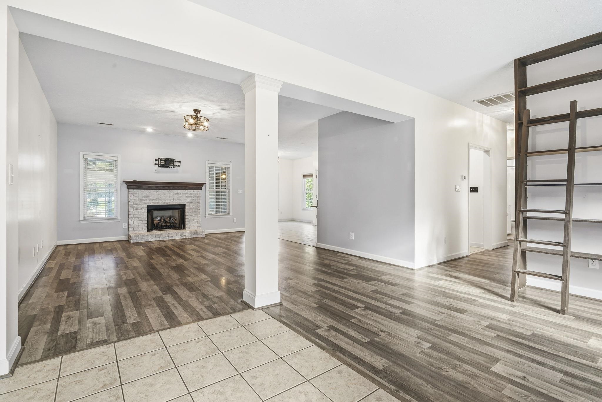 9611 Indigo Creek Blvd.