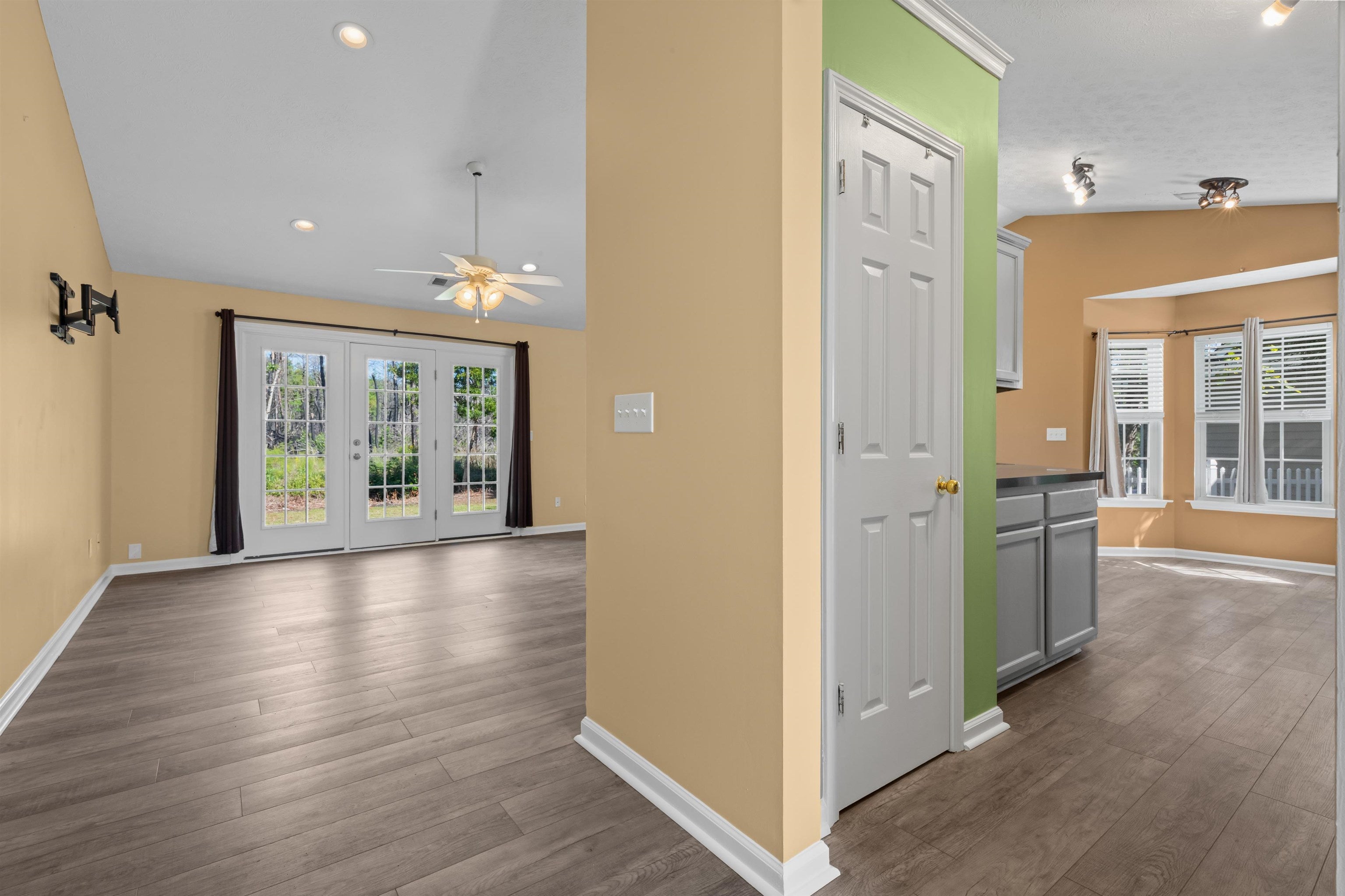 4466 West Walkerton Rd.