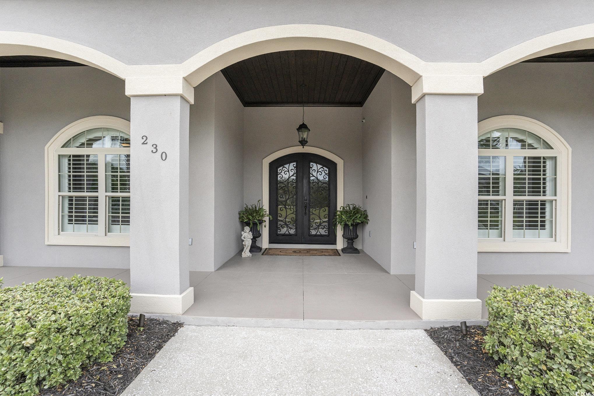 230 Ave. of the Palms