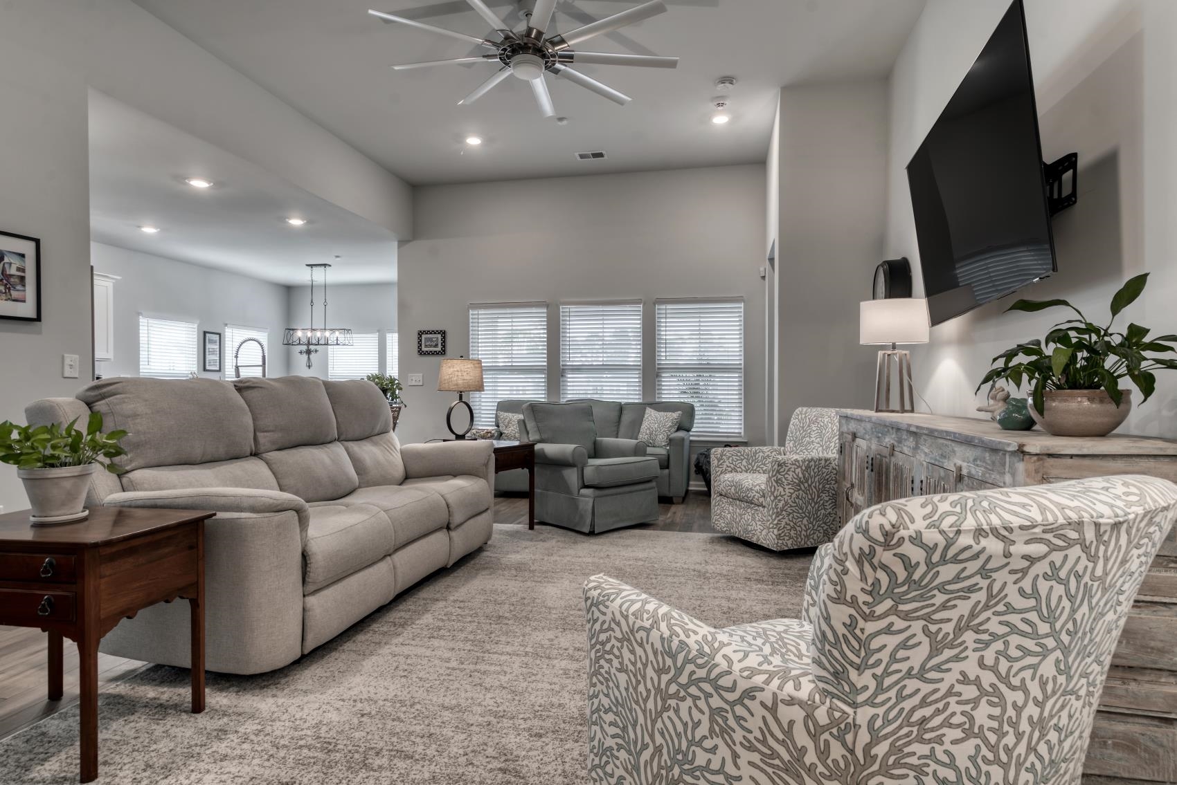 5586 Whitebark Dr.