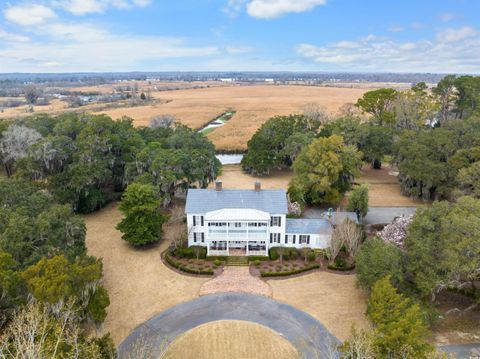 A home in Pawleys Island