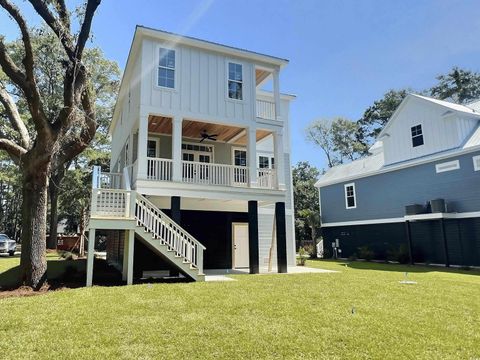 A home in Pawleys Island