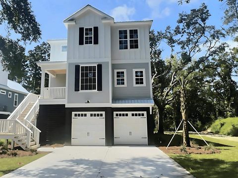 A home in Pawleys Island