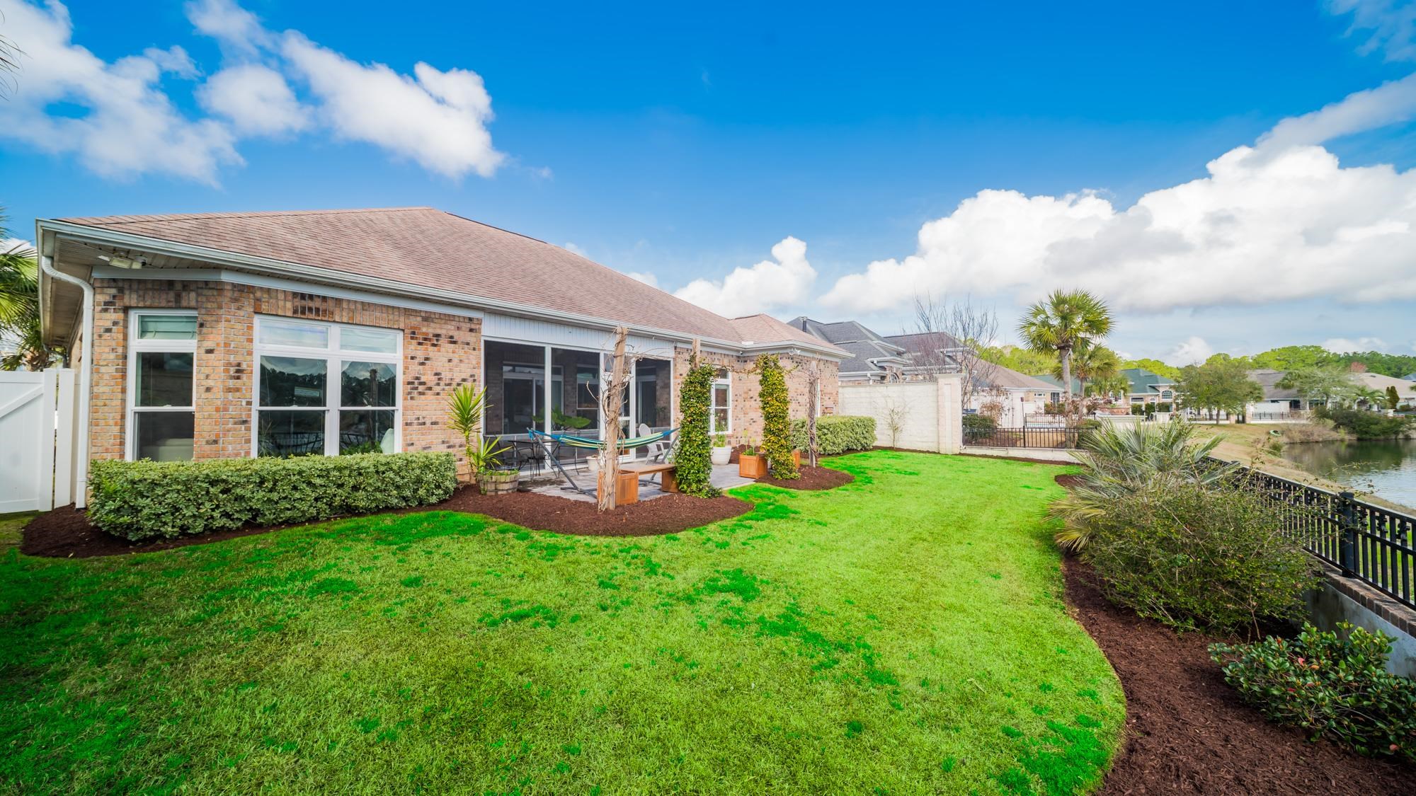 424 Waterfall Circle