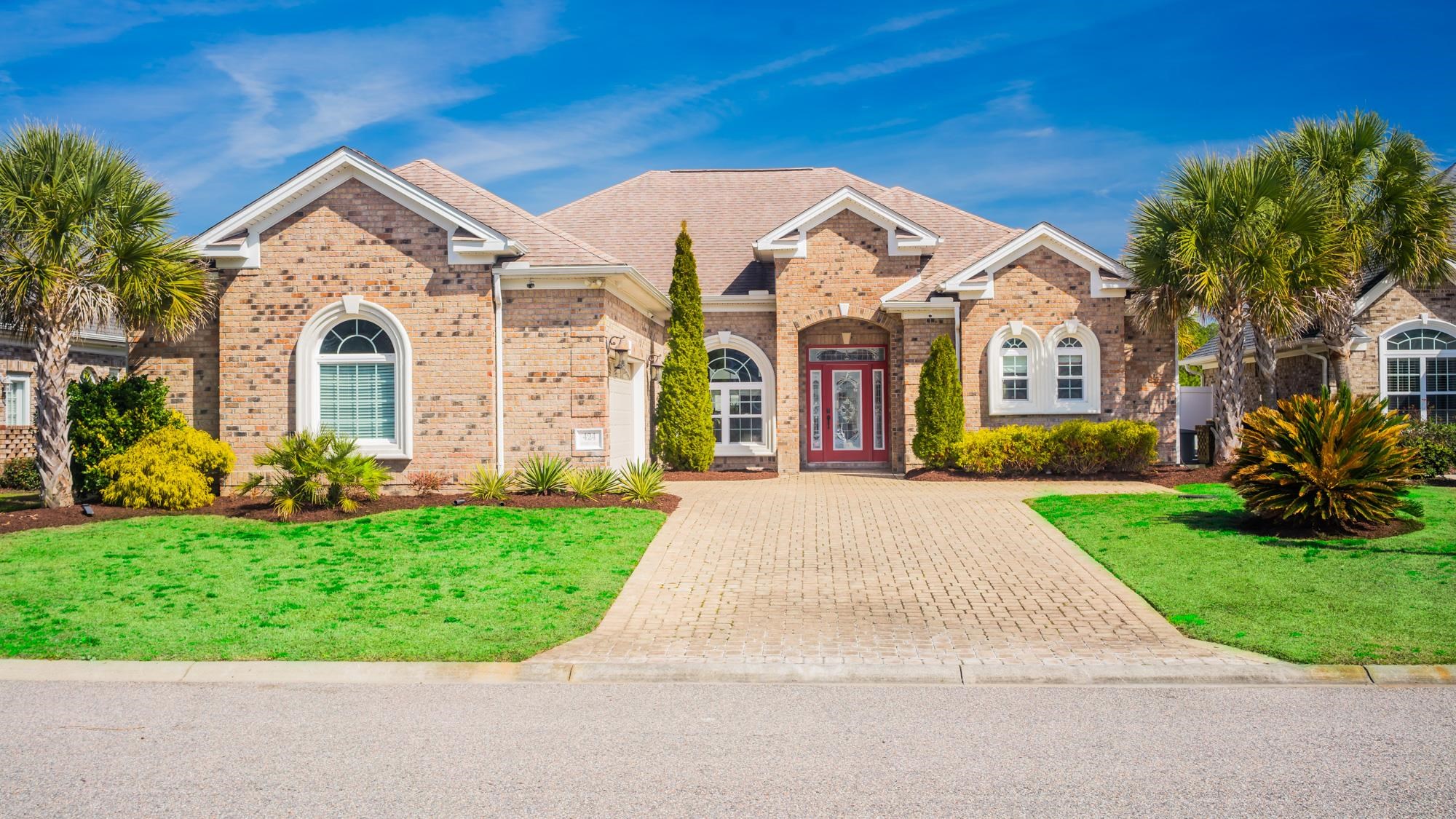 424 Waterfall Circle