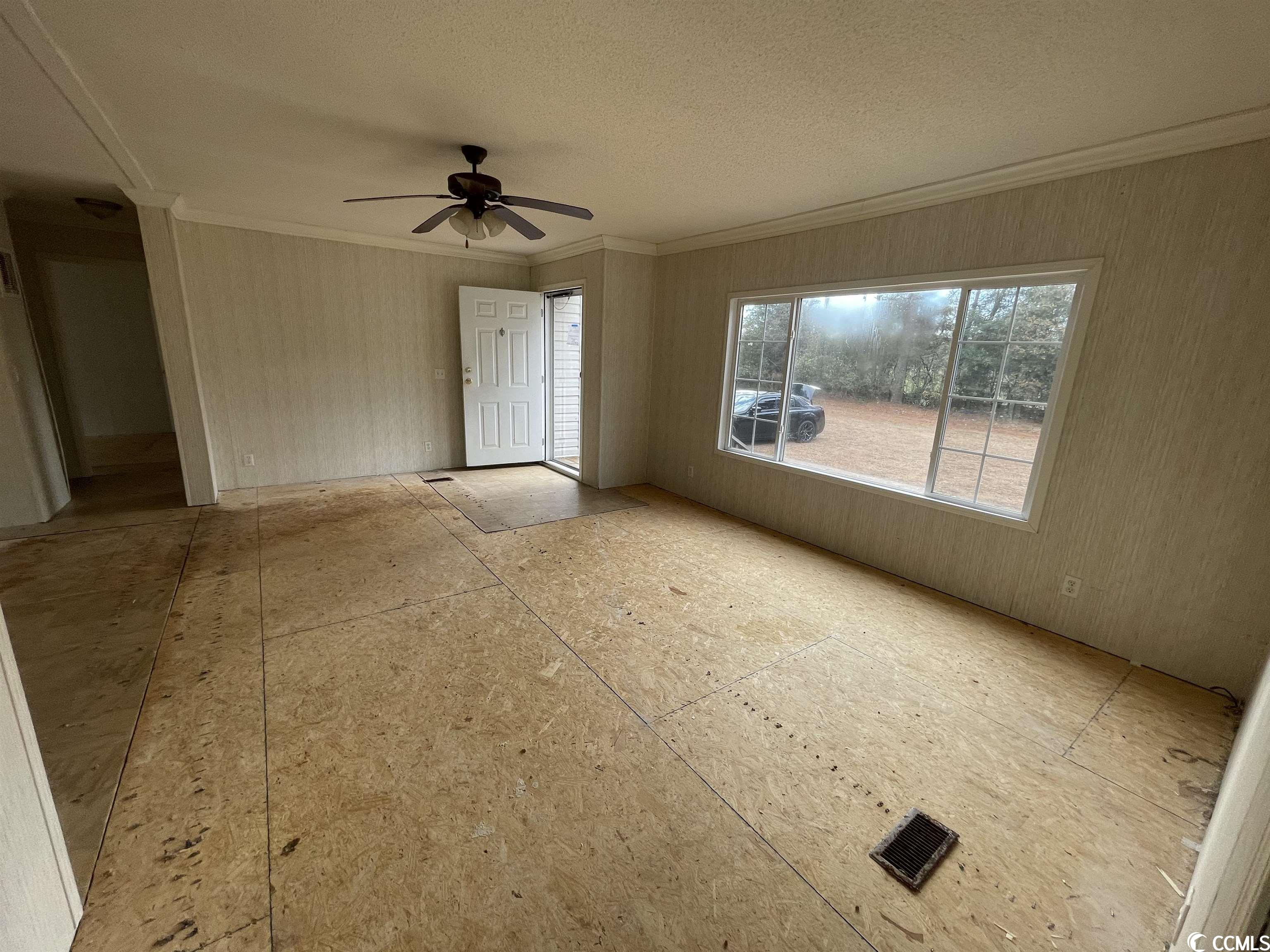 Photo 4 of 16 of 420 Shady Pecan Trail mobile home