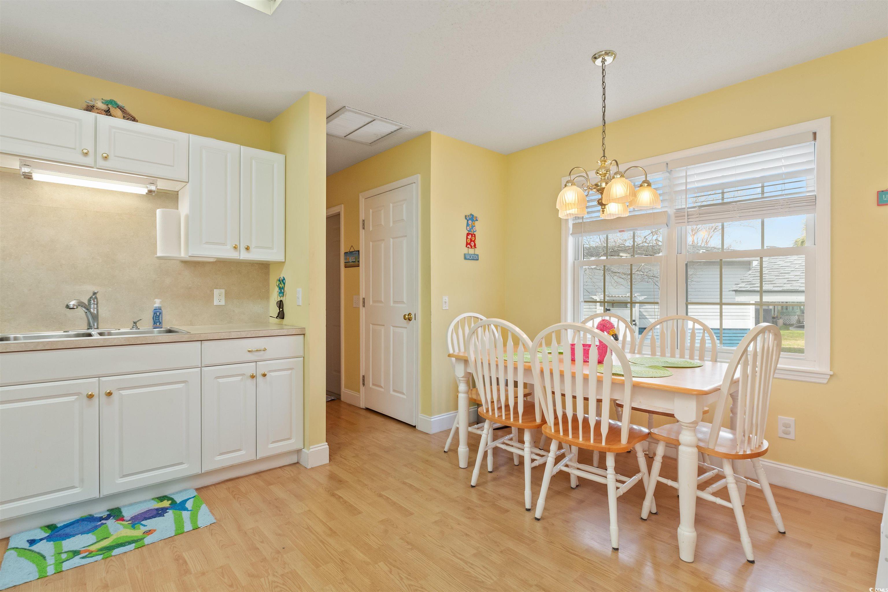 Surfside Beach, South Carolina 29575, United States, 3 Bedrooms Bedrooms, ,2 BathroomsBathrooms,Residential,Pending,87370