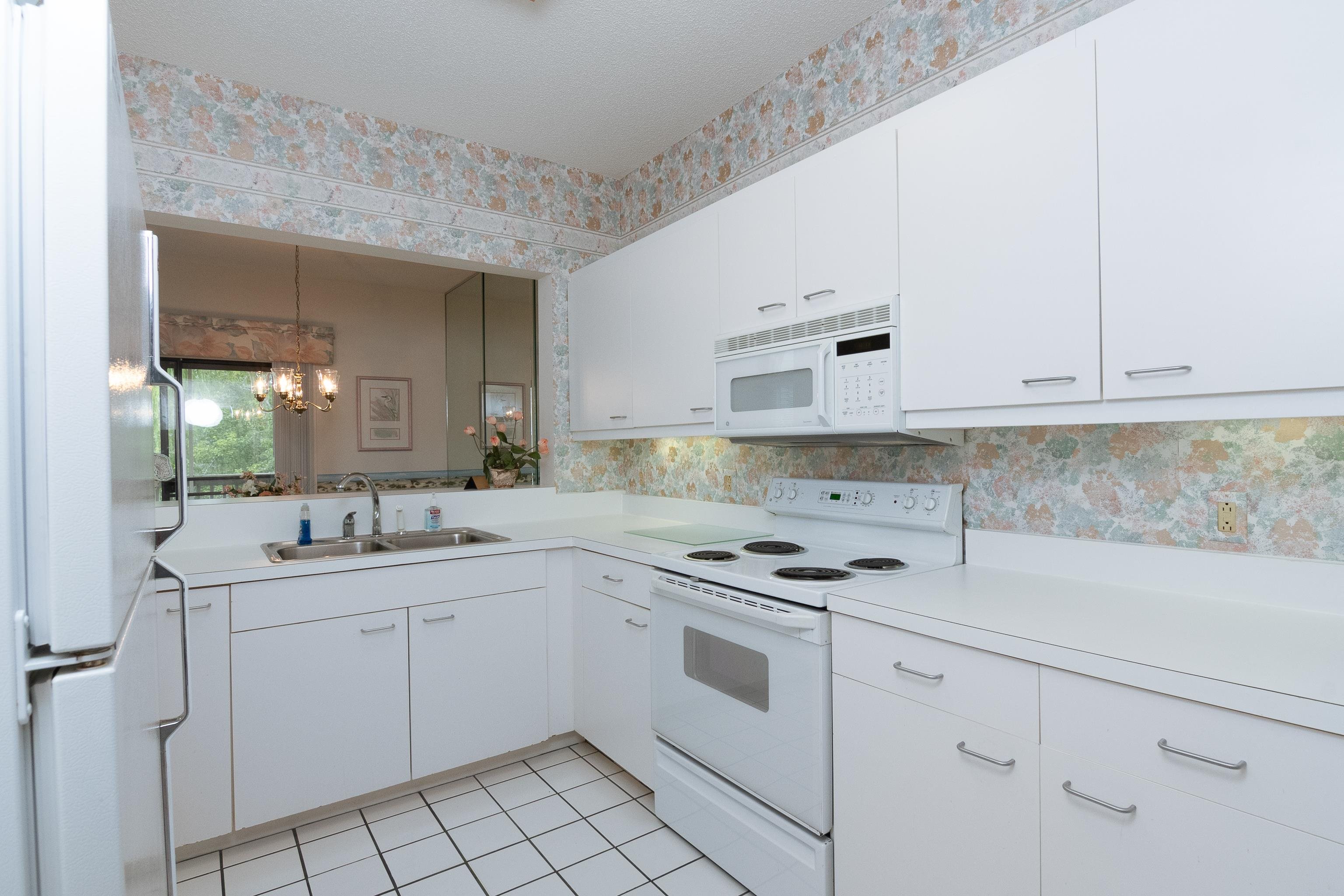 800 Castleford Circle 4-E