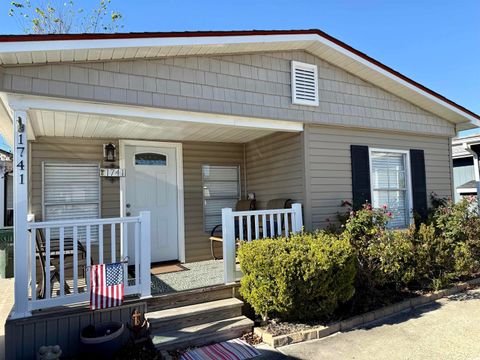 A home in Surfside Beach