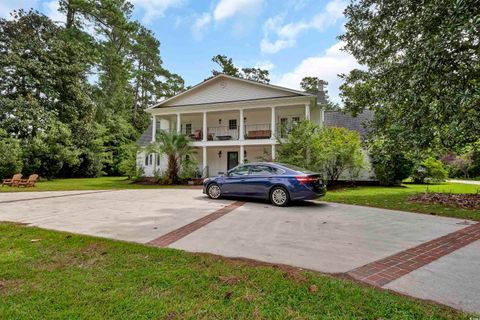 A home in Tabor City