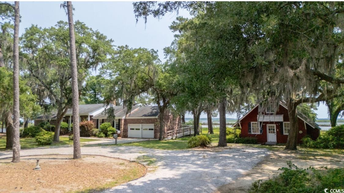 951 Herriott Farms Dr.