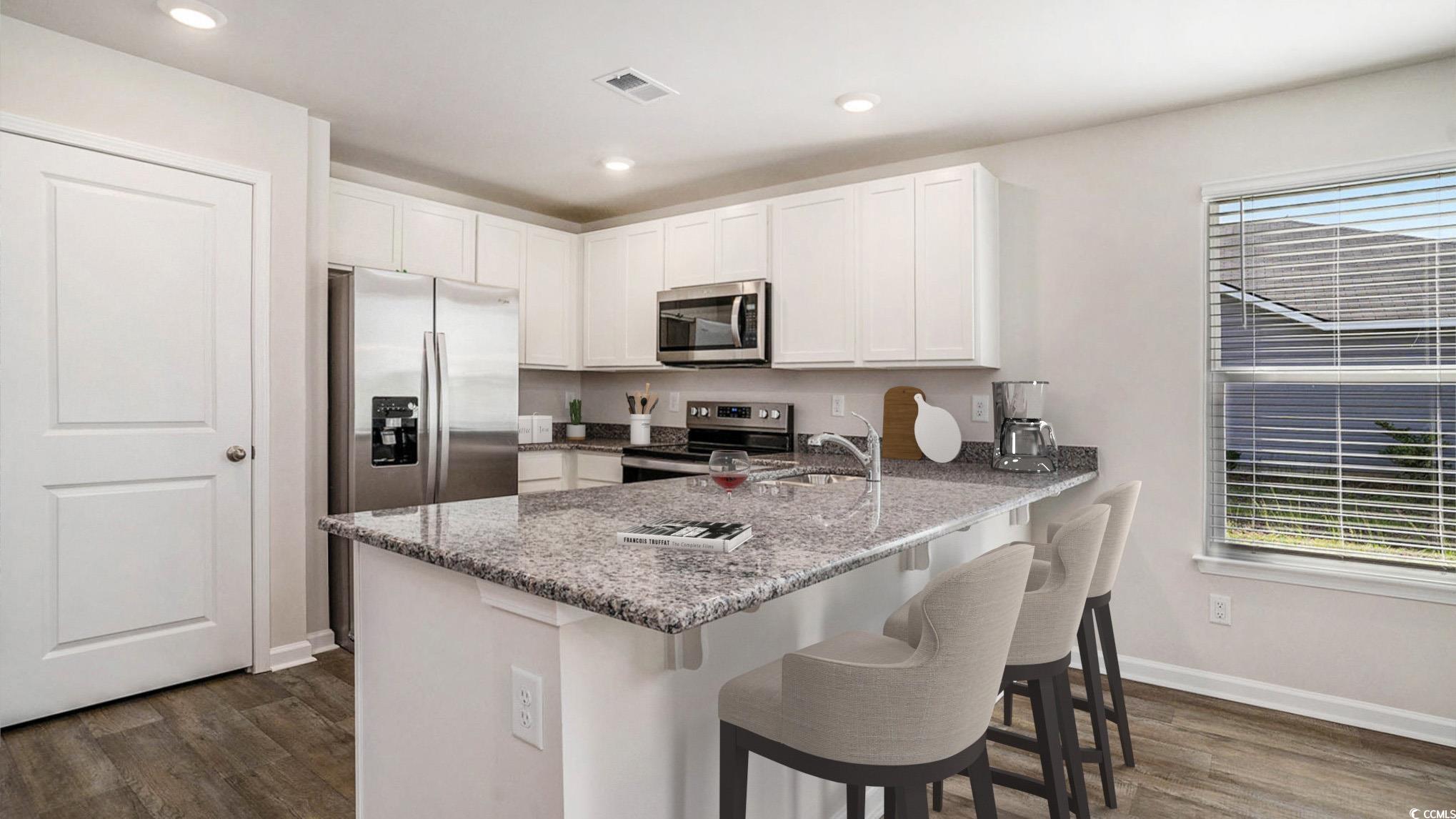 7469 Meadow Walk Loop