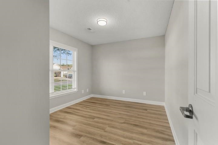 517 Topaz Ave.