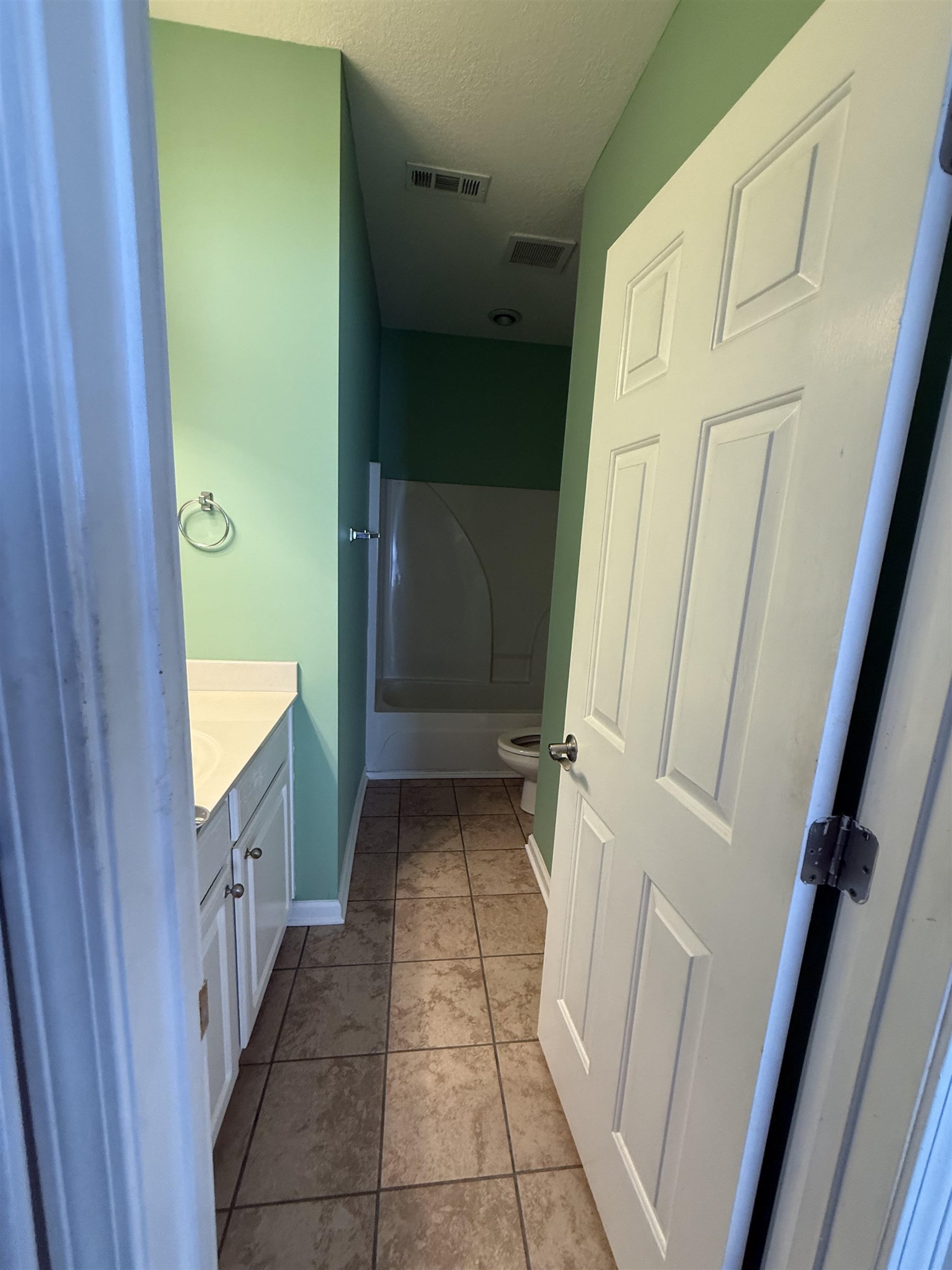 4104 Pinehurst Circle 2D