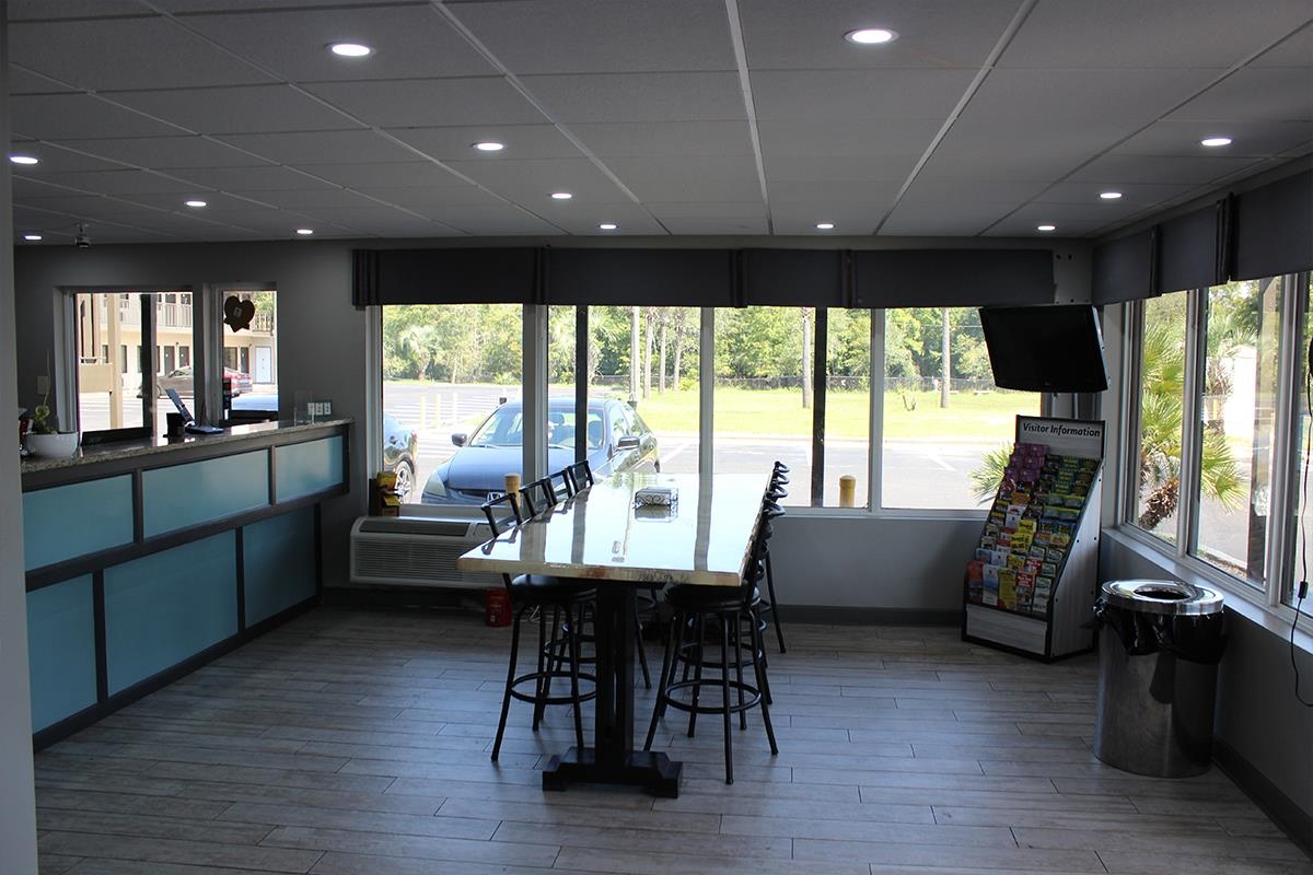 1004 Waccamaw Dr.
