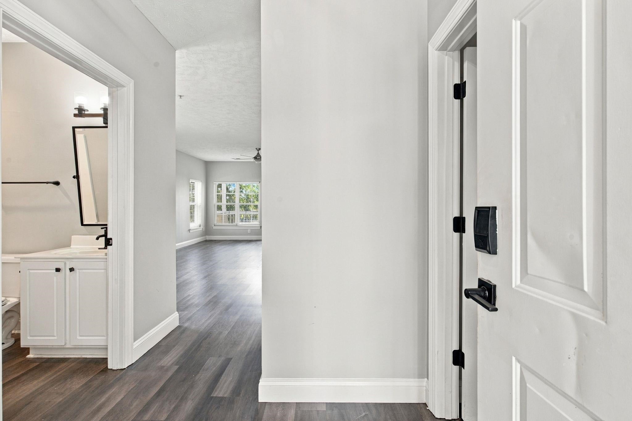 5090 Windsor Green Way 201