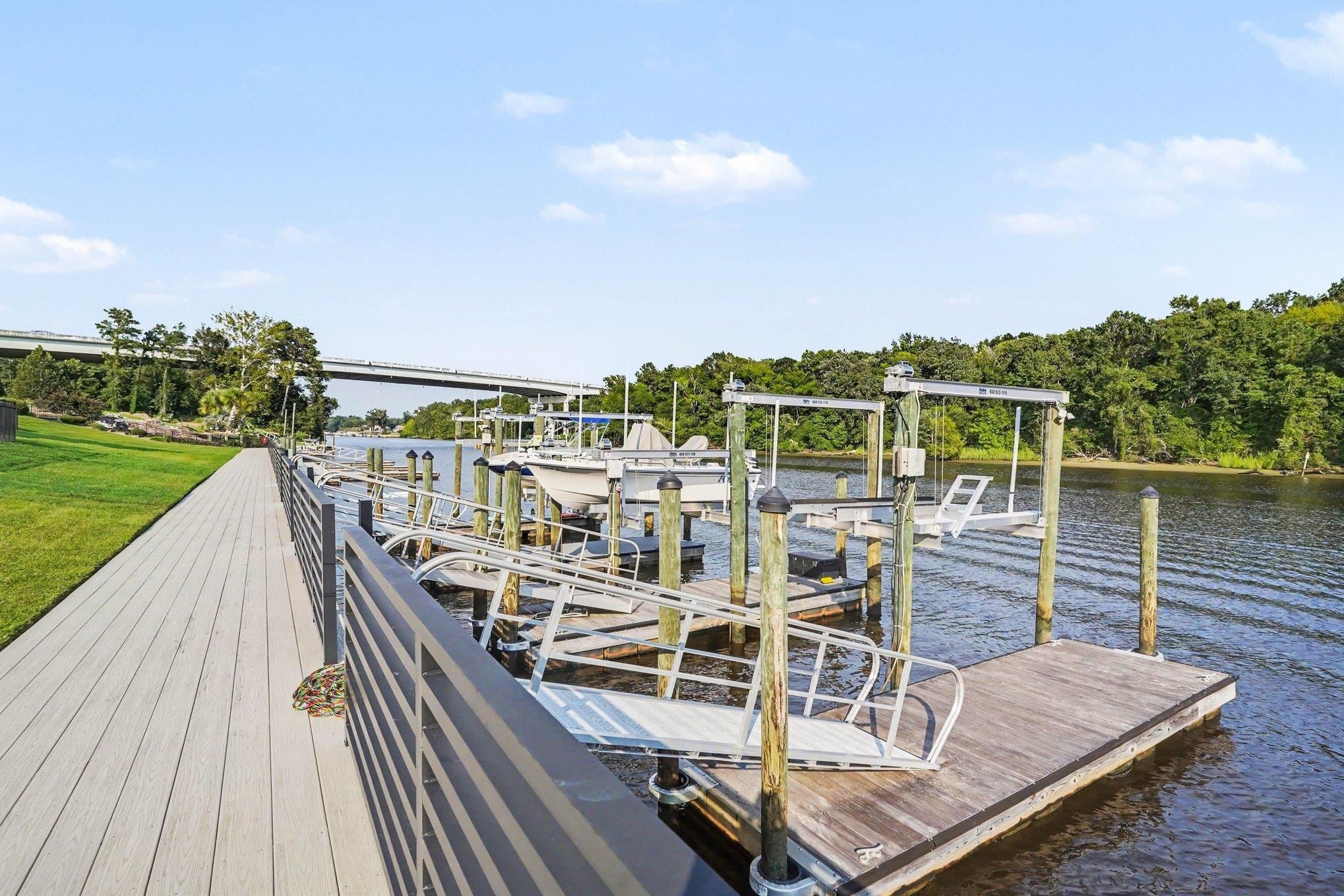 313 Harbour View Dr.