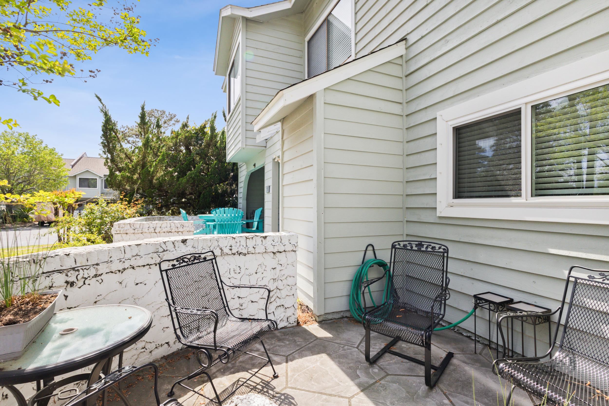 100 Shadow Moss Pl. 94